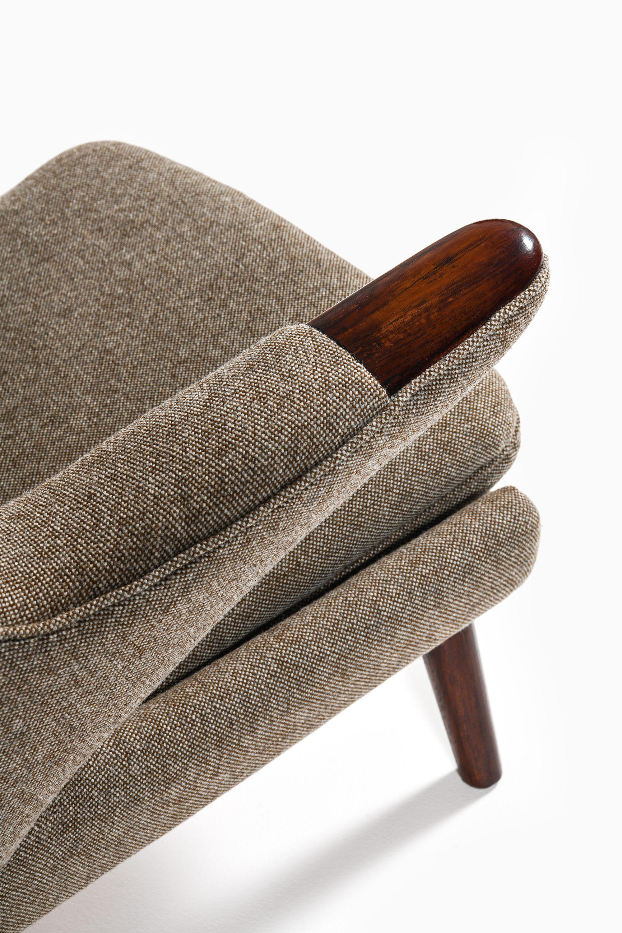Sedia Easy in palissandro e rivestita in tessuto Kvadrat di Hans Wegner, anni '50 in vendita 2