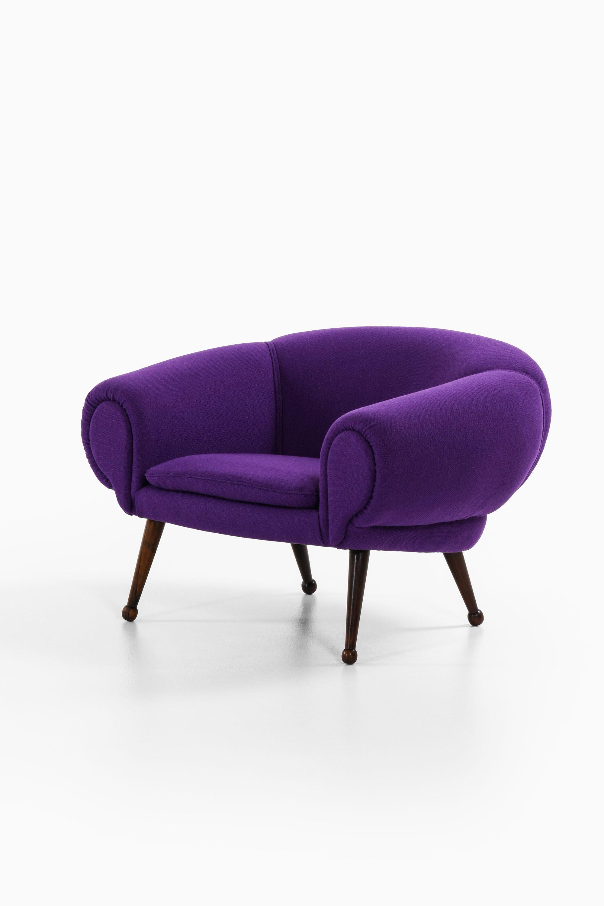 Danese Sedia Easy Chair in palissandro con rivestimento in tessuto Kvadrat di Illum Wikkelsø, anni '50 in vendita