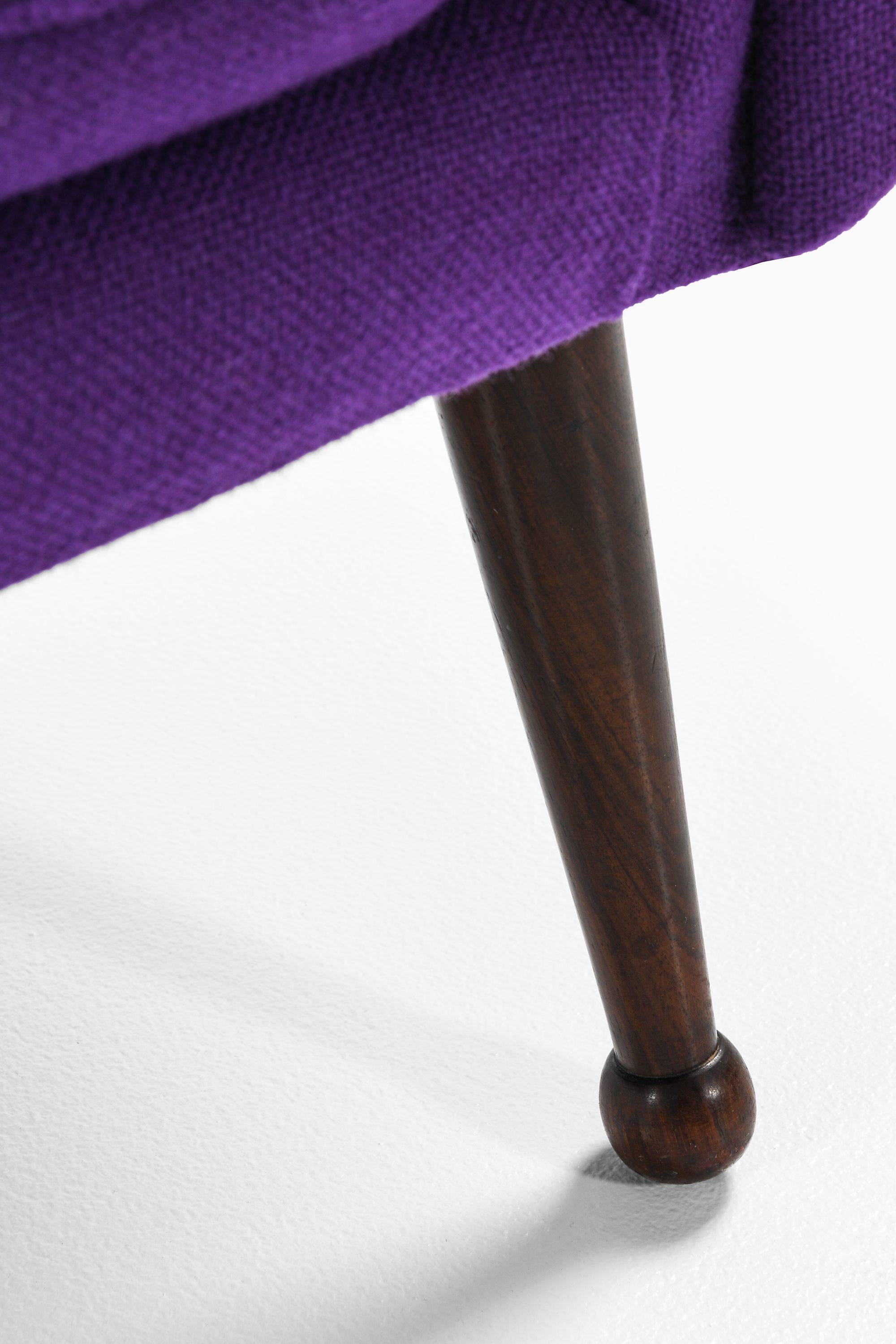 Sedia Easy Chair in palissandro con rivestimento in tessuto Kvadrat di Illum Wikkelsø, anni '50 in vendita 2