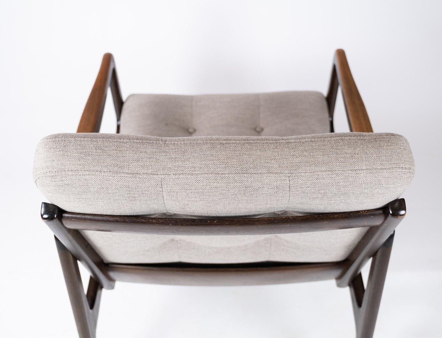 Milieu du XXe siècle Fauteuil en teck et sièges en laine grise récemment rembourrés par Kai Kristiansen en vente