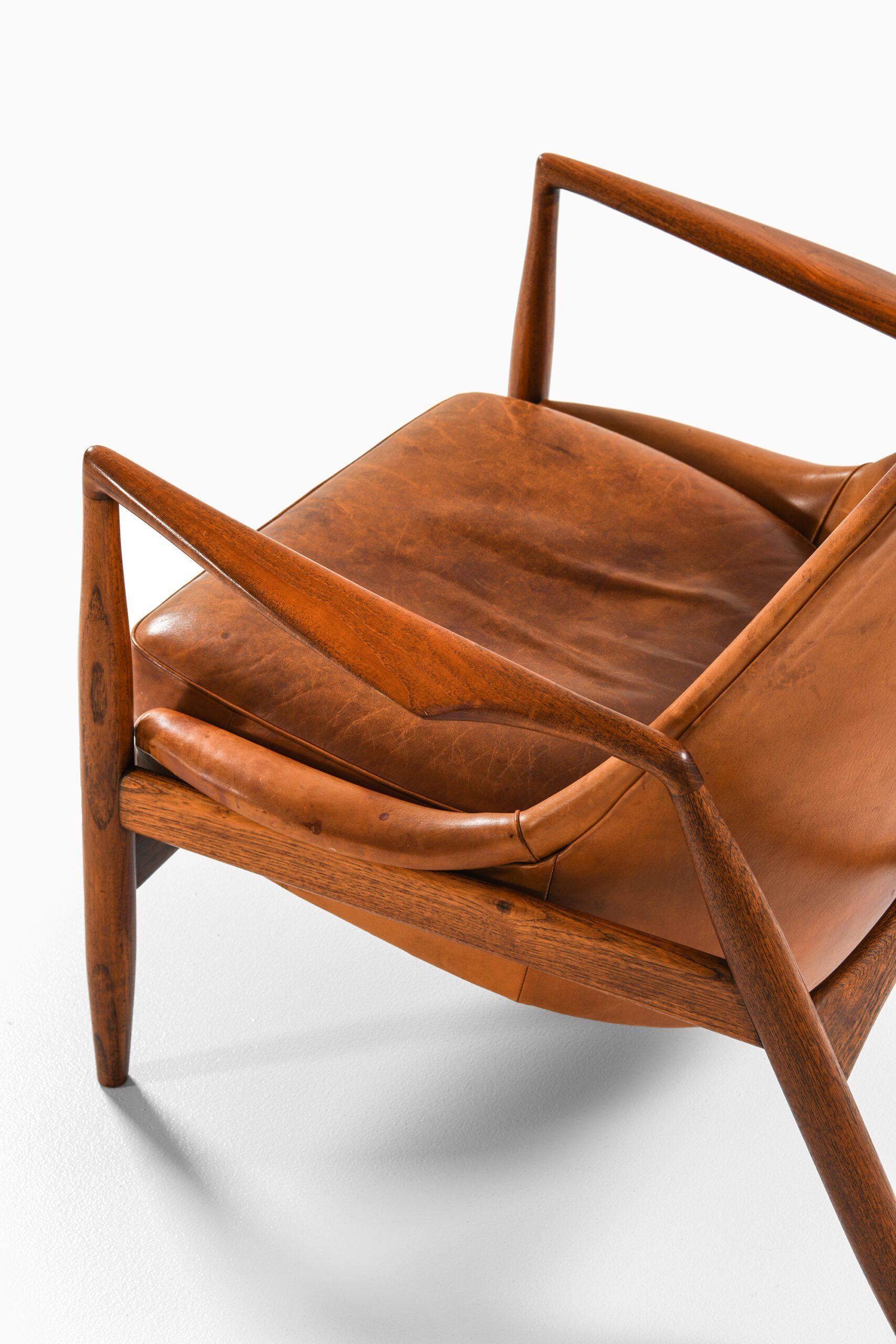 Fauteuil en teck et cuir cognac original par Ib Kofod-Larsen, années 1950 en vente 3