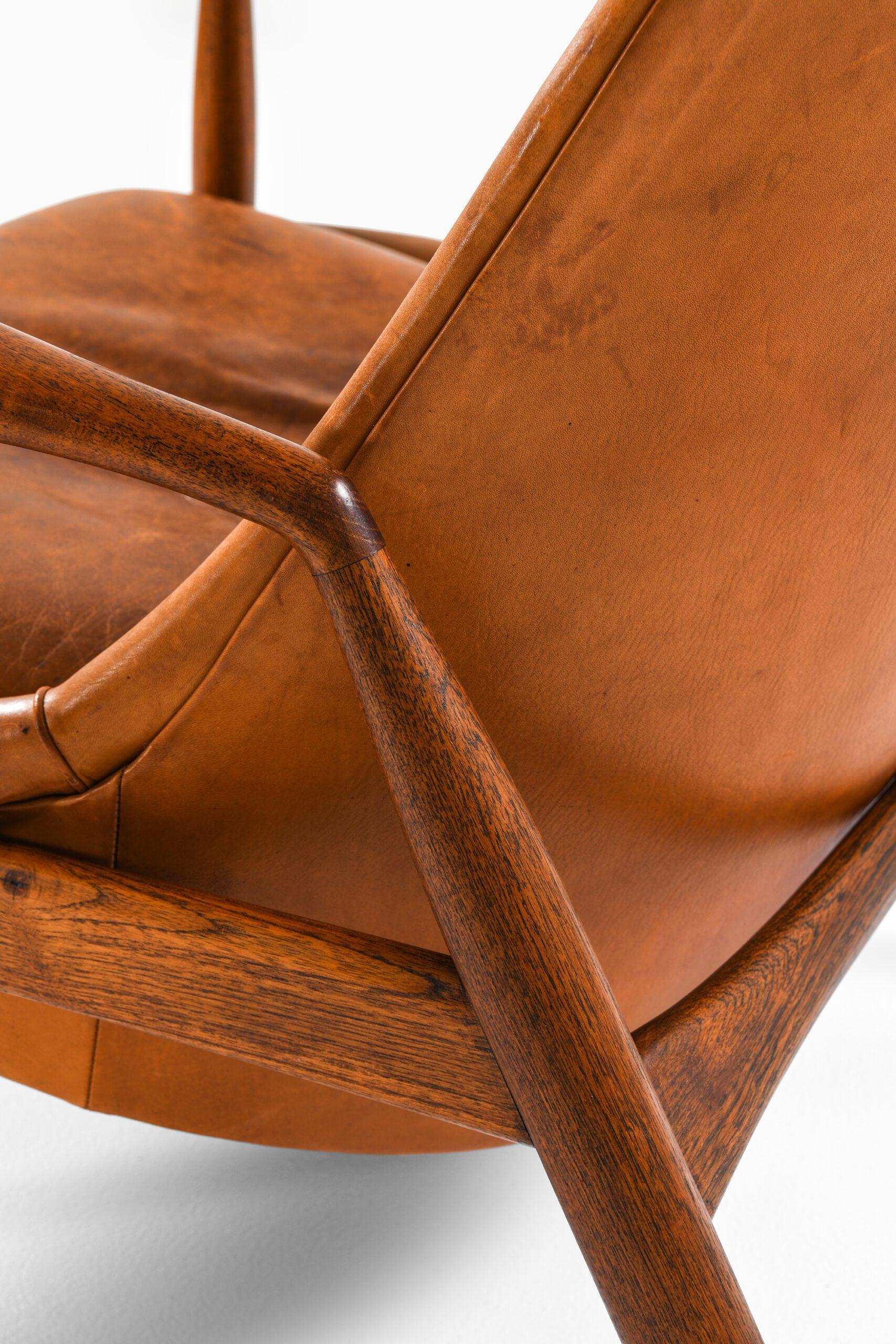 Fauteuil en teck et cuir cognac original par Ib Kofod-Larsen, années 1950 en vente 4