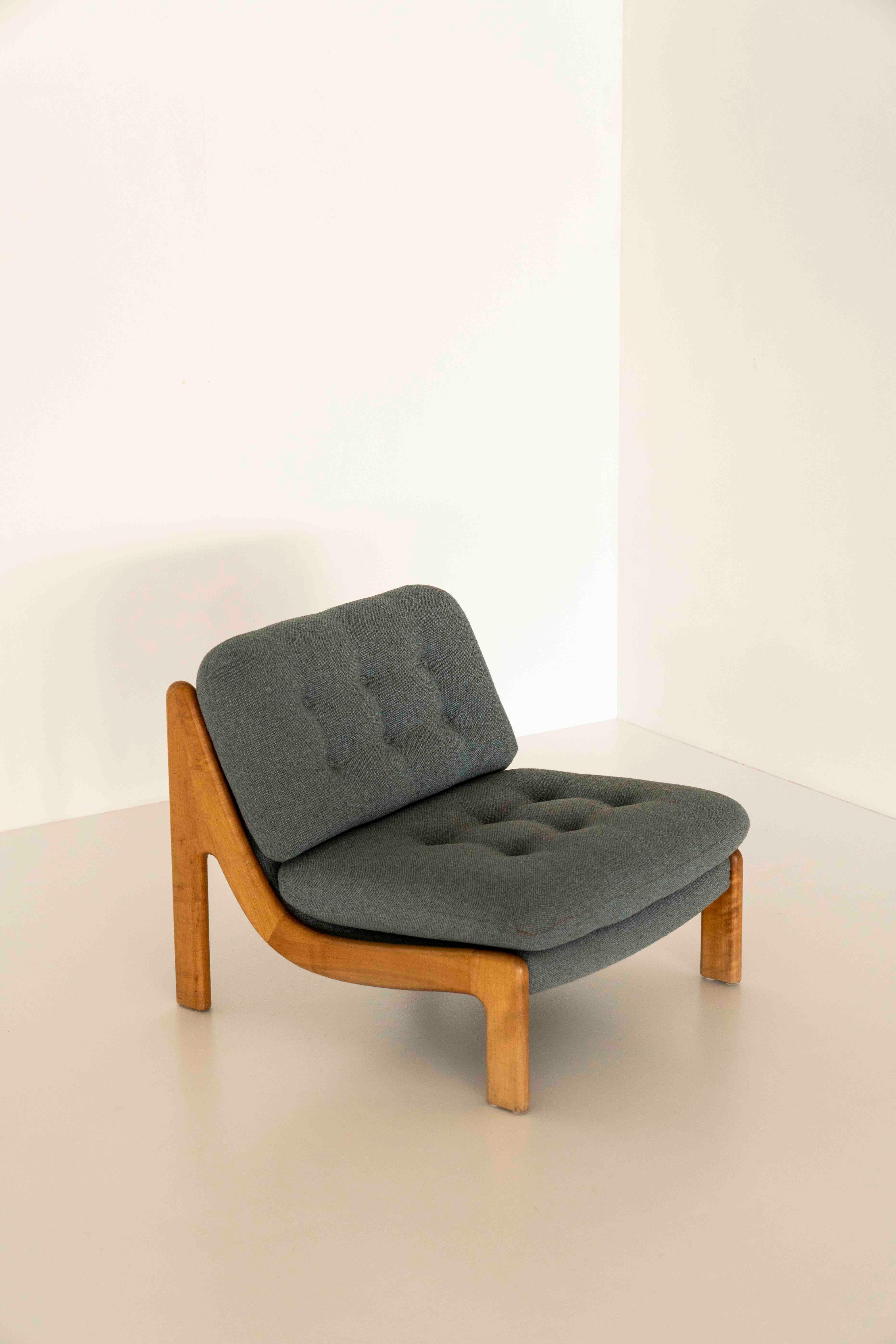 Mid-Century Modern Easy Chair in Wood and Blue Fabric, 1970s For Sale