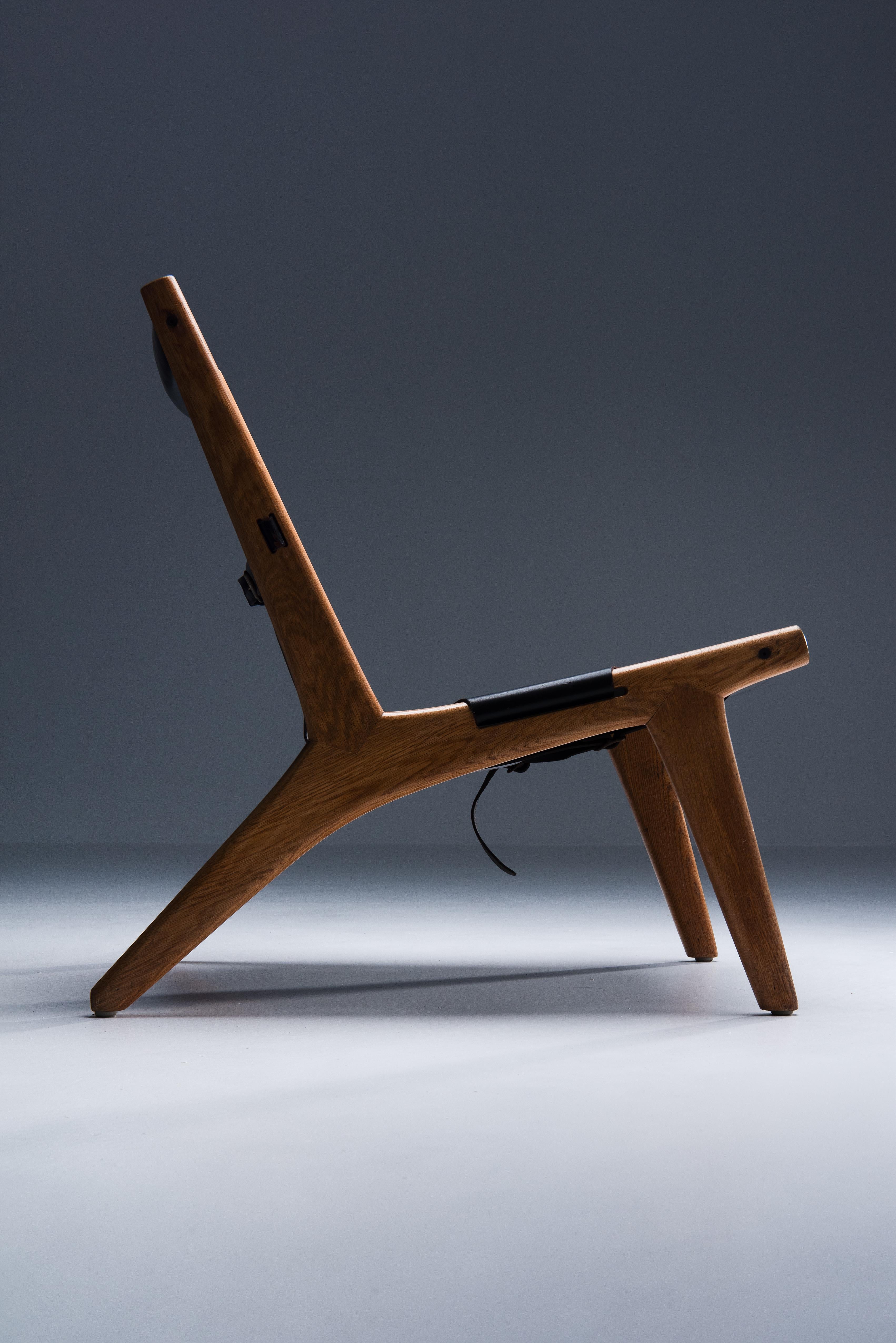 Hunting Chair 'Model 204 ' by Uno § Östen Kristiansson for Luxus 1