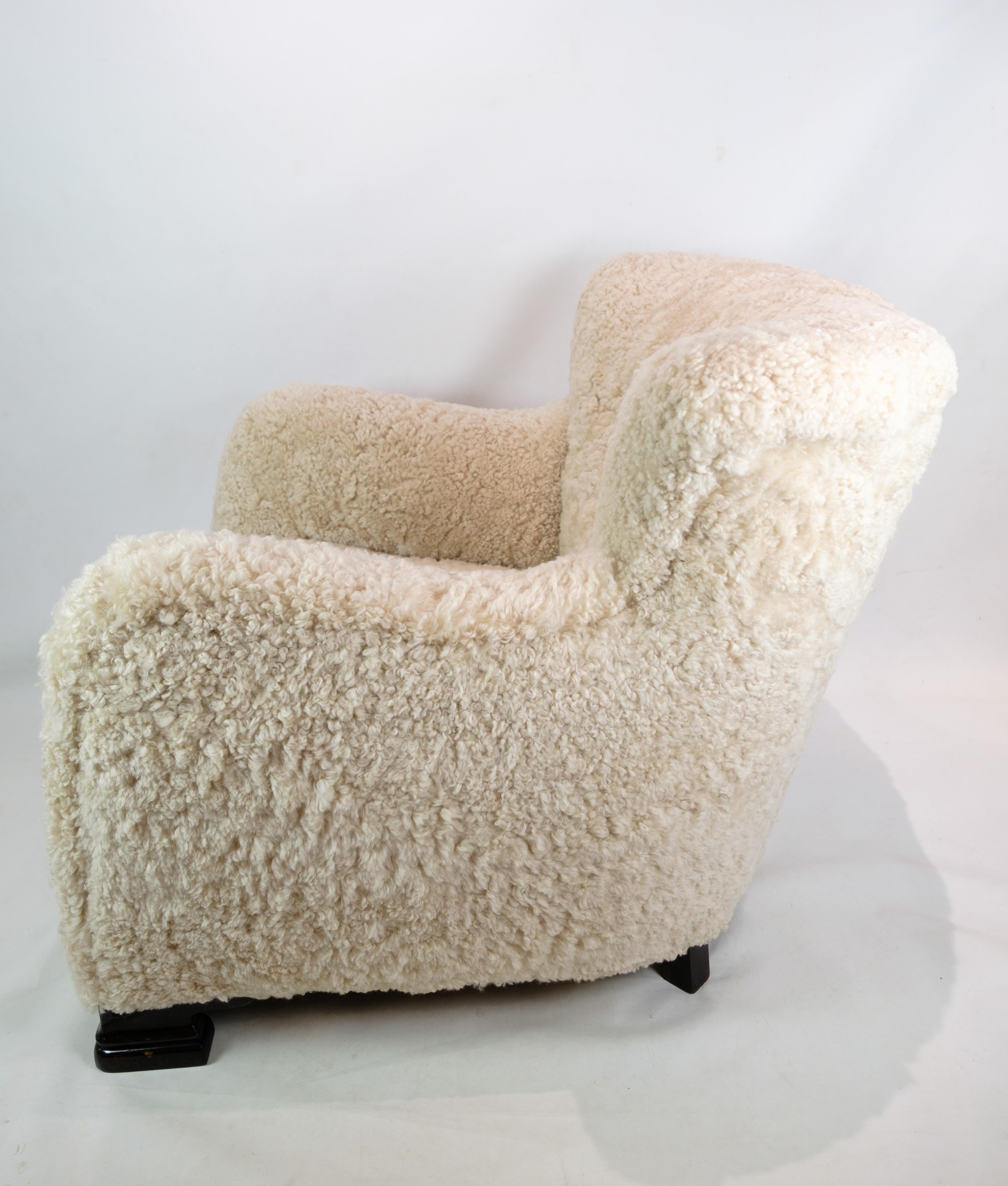 Easy Chair of a Danish Designer in Sheepskin from the 1940s For Sale 2