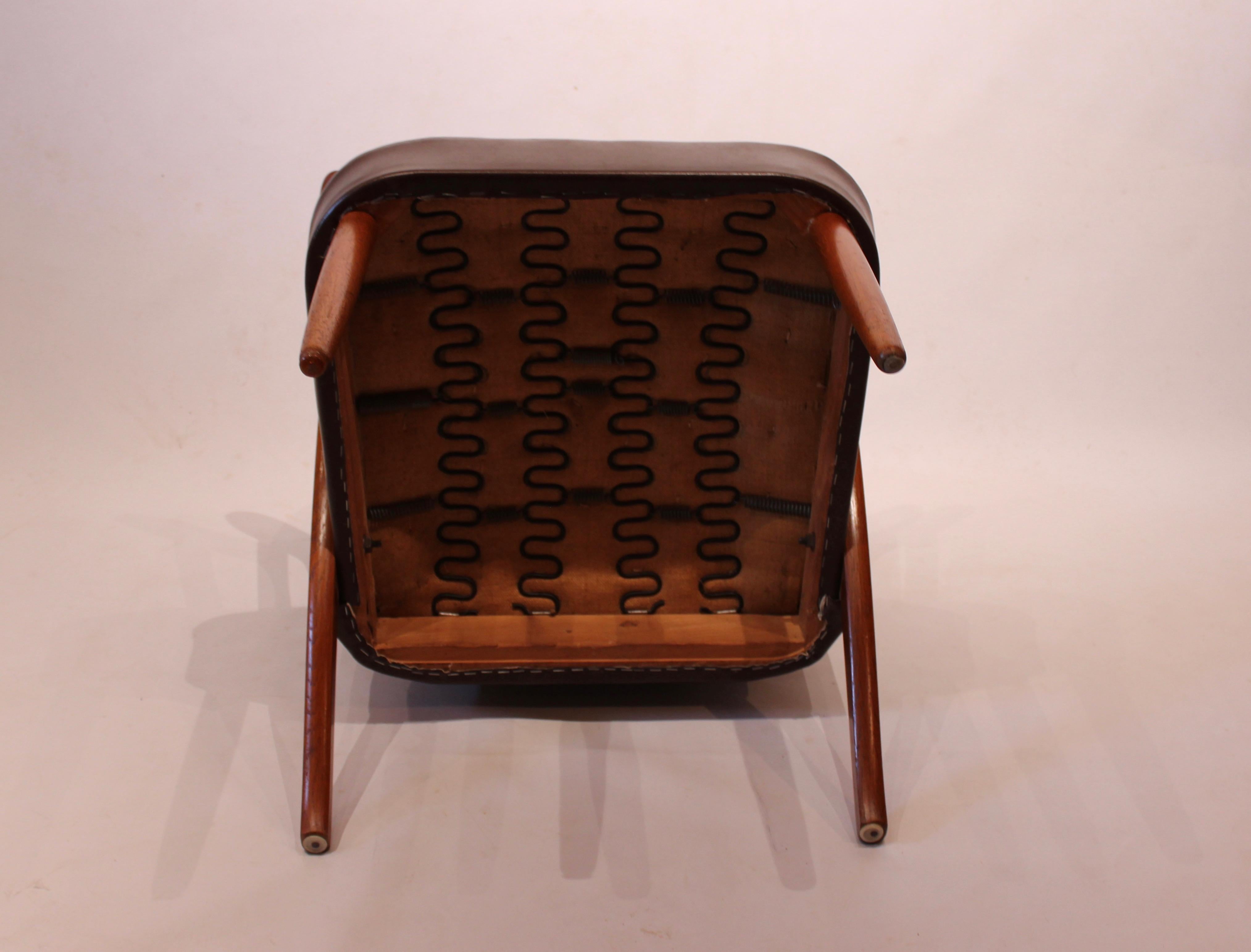 Easy Chair of Dark Brown Patinated Leather and Teak, Danish Design, 1940s 5