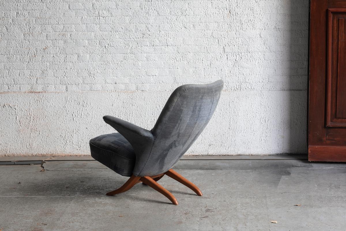 Easy chair Penguin, model 107, by Theo Ruth, for Artifort, Netherlands 1960s For Sale 6