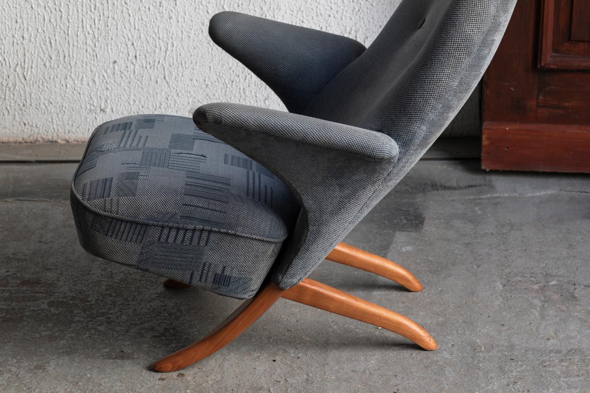 Easy chair Penguin, model 107, by Theo Ruth, for Artifort, Netherlands 1960s For Sale 10