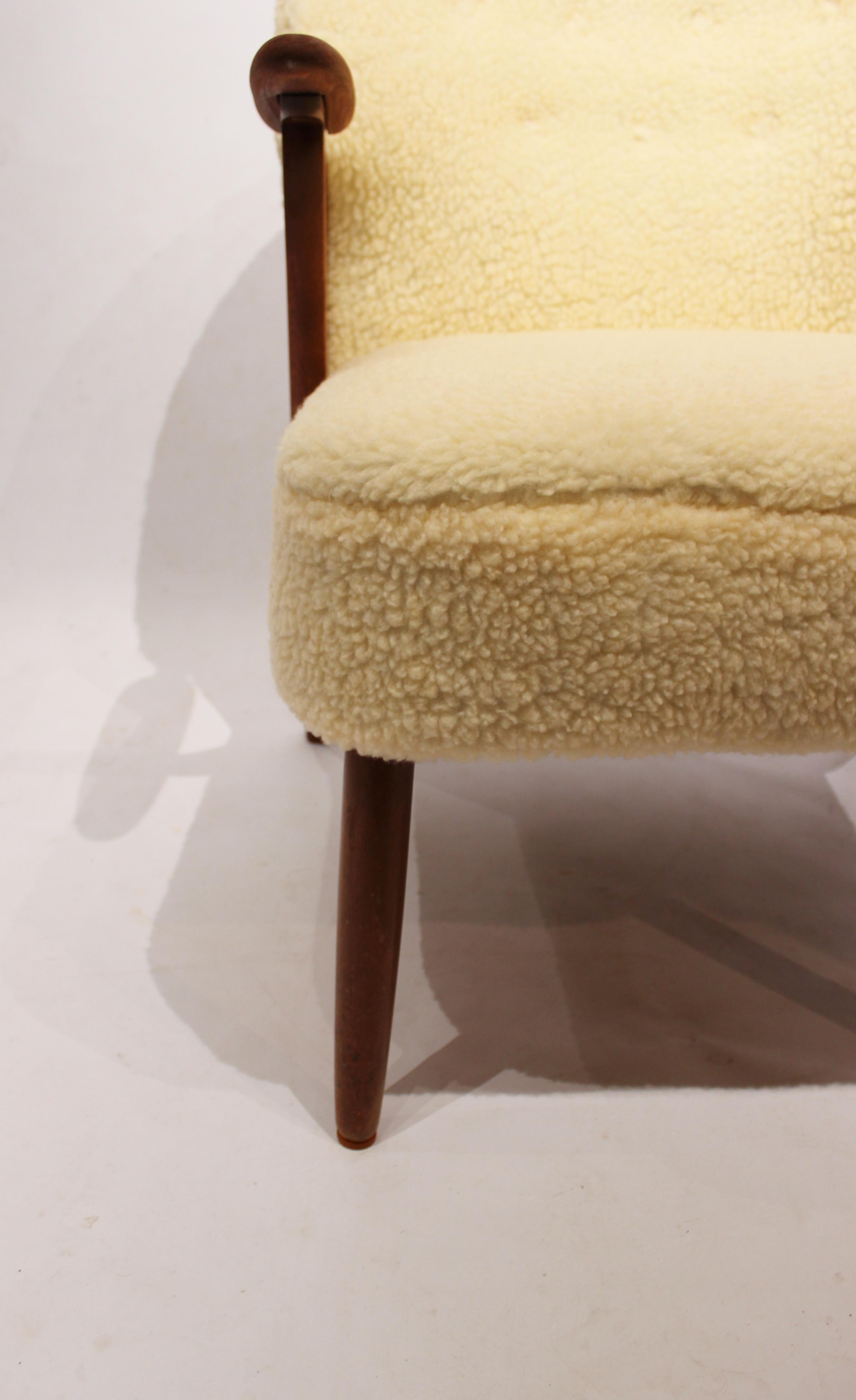 Mid-20th Century Easy Chair Upholstered in Sheep Wool, Danish Design, 1960s