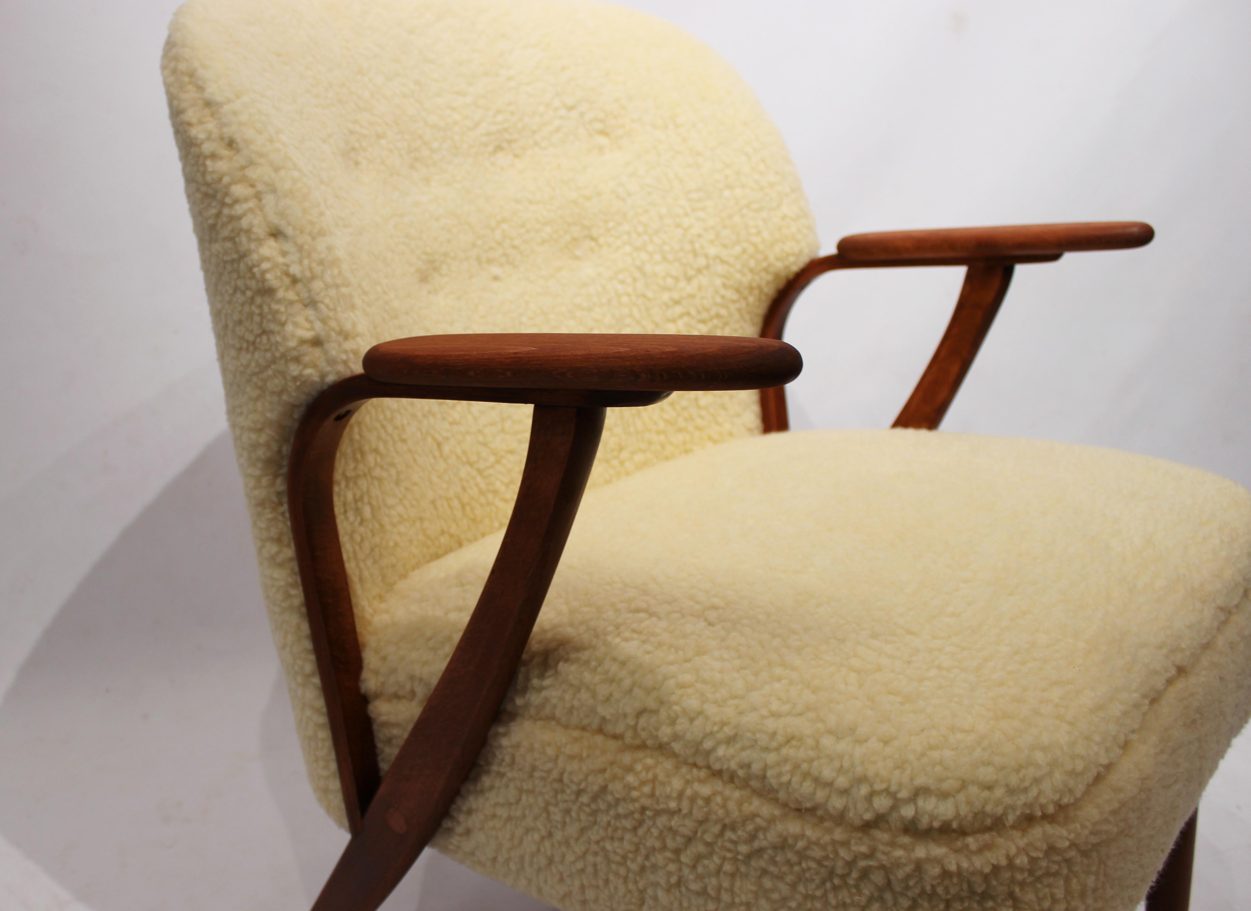 Easy Chair Upholstered in Sheep Wool, Danish Design, 1960s 1