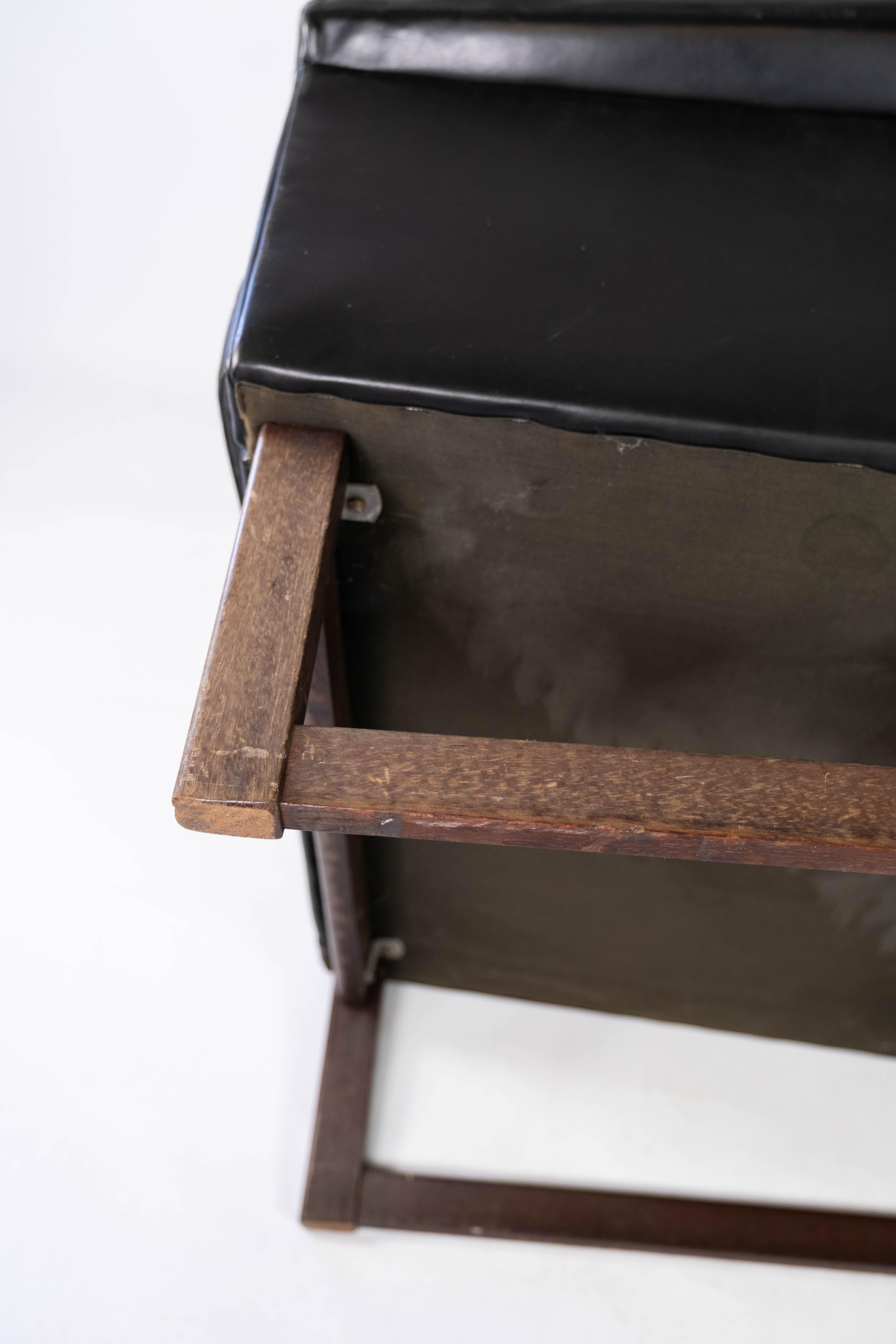 Easy Chair Upholstered with Black Leather and Legs in Wood, by Illum Wikkelsø 6