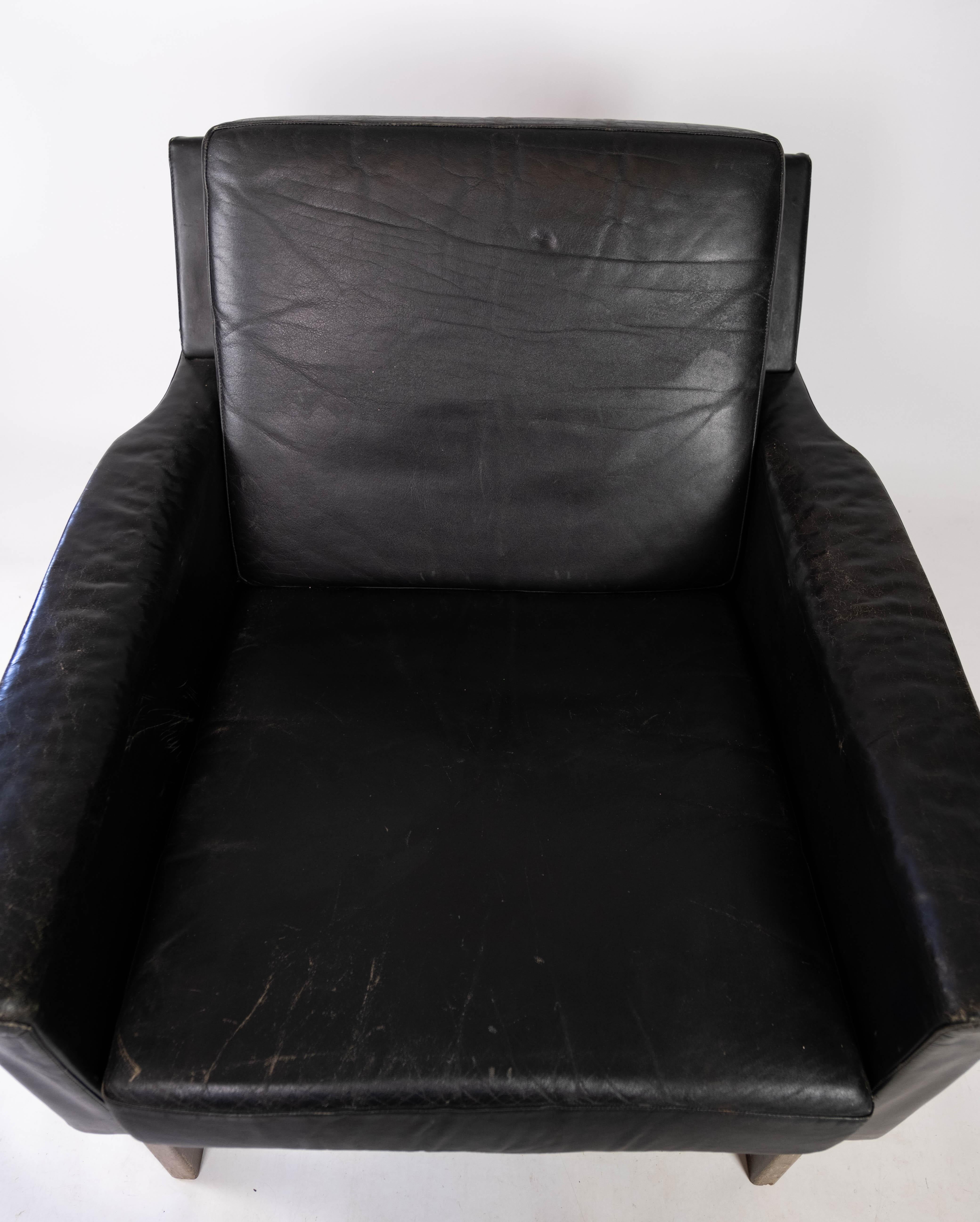 Easy Chair Upholstered with Black Leather and Legs in Wood, by Illum Wikkelsø In Good Condition In Lejre, DK
