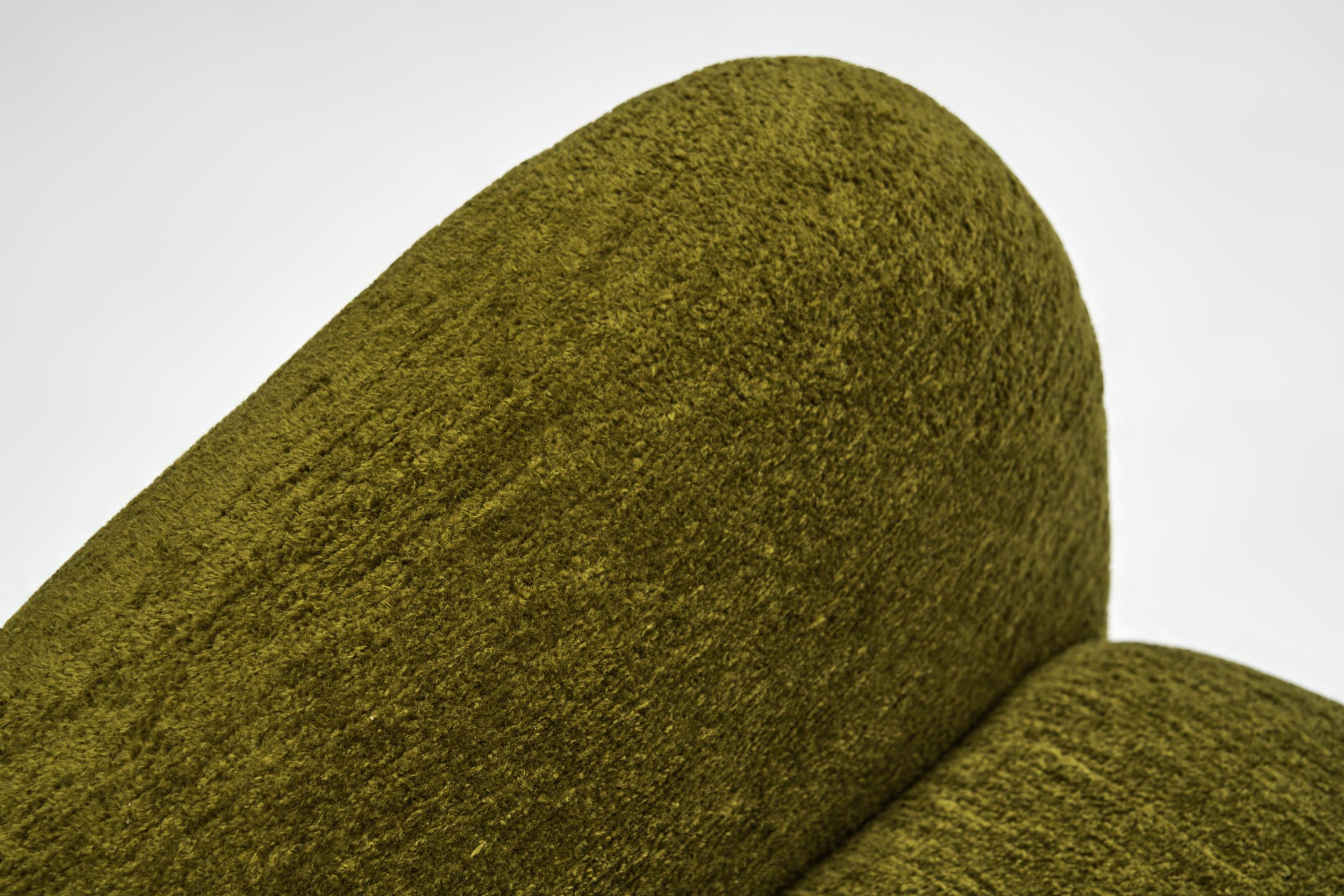 Sedia Easy Chair con gambe angolate in Beeche e tappezzeria verde scuro, Europa, anni '40 in vendita 3