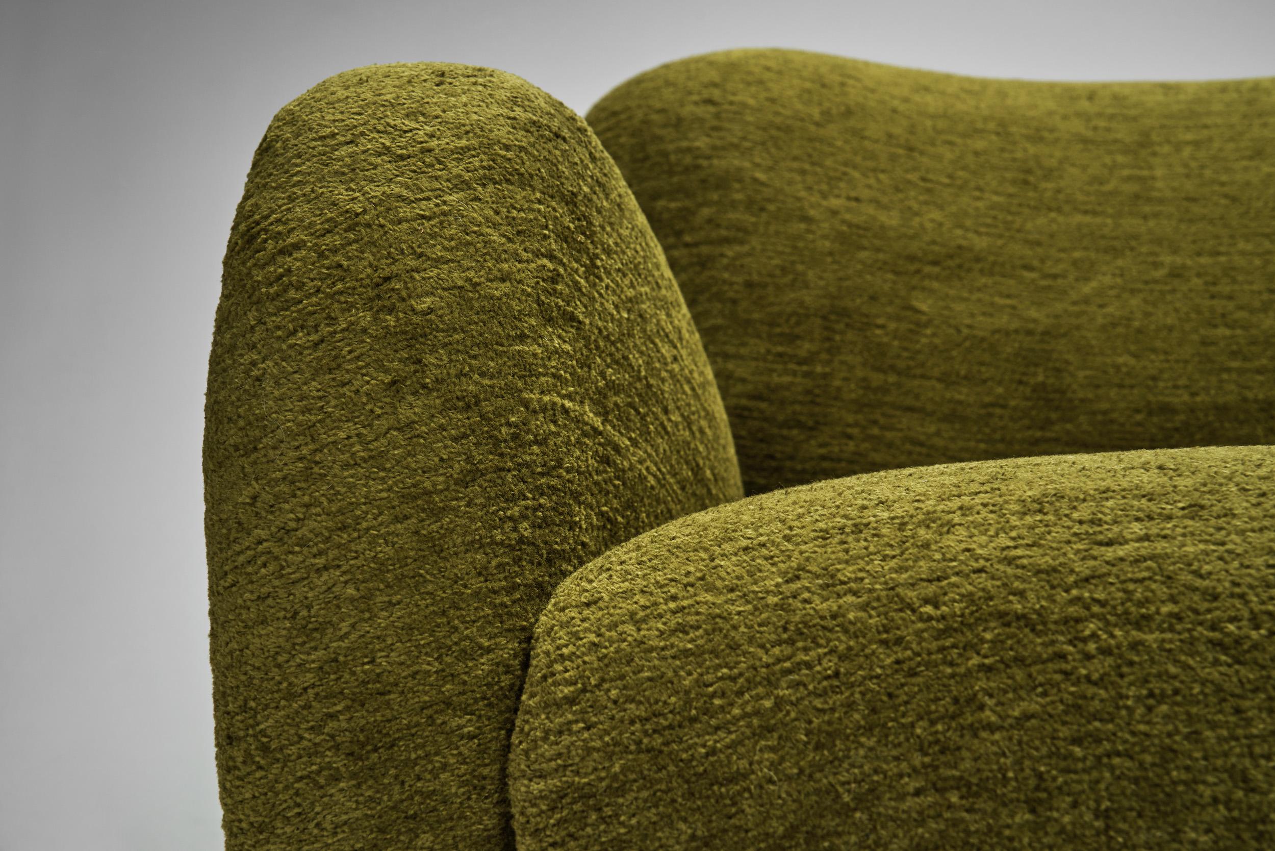Sedia Easy Chair con gambe angolate in Beeche e tappezzeria verde scuro, Europa, anni '40 in vendita 4