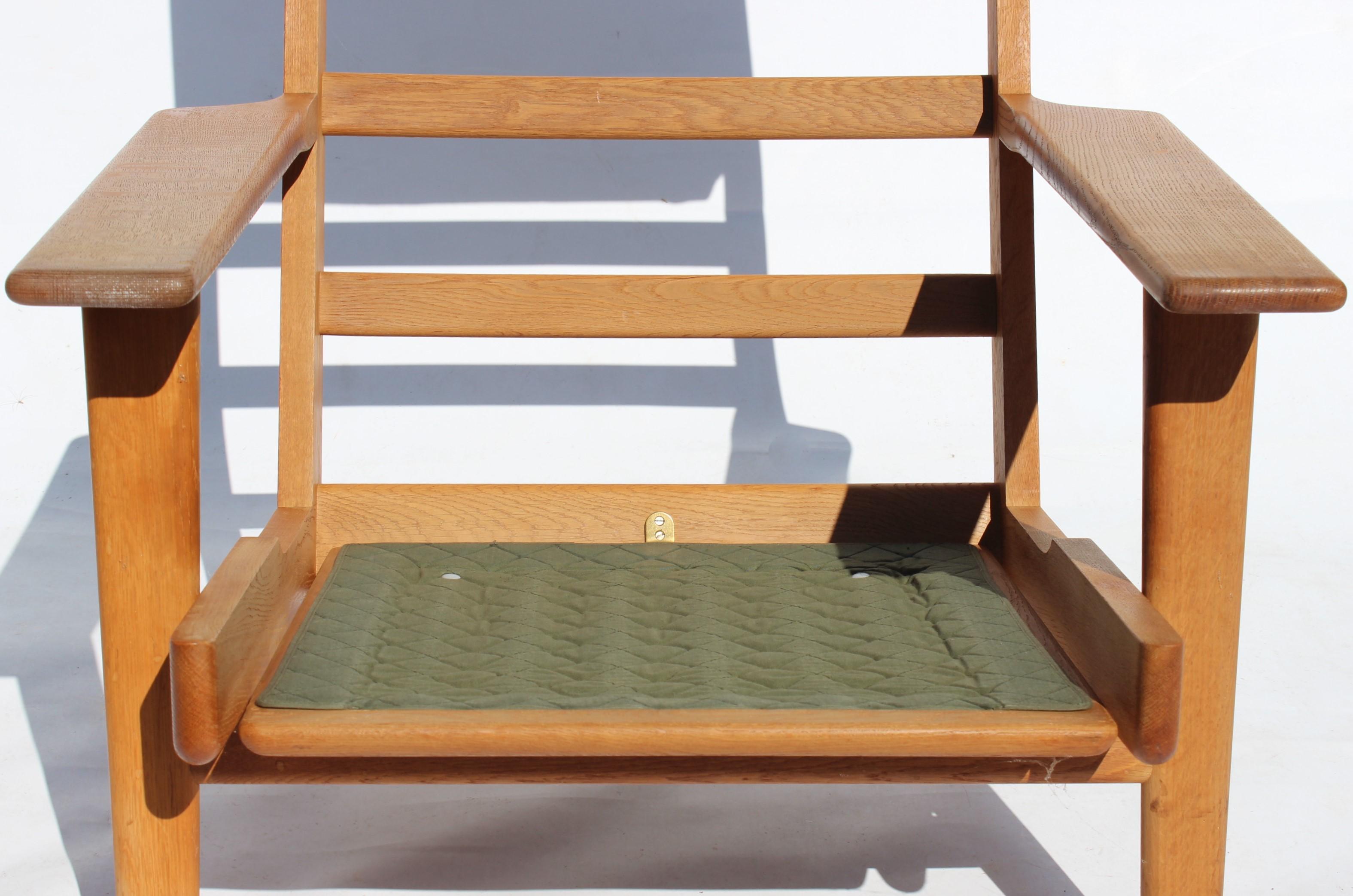 Mid-20th Century Easy Chair with Tall Back, Model GE290A, by Hans J. Wegner and GETAMA