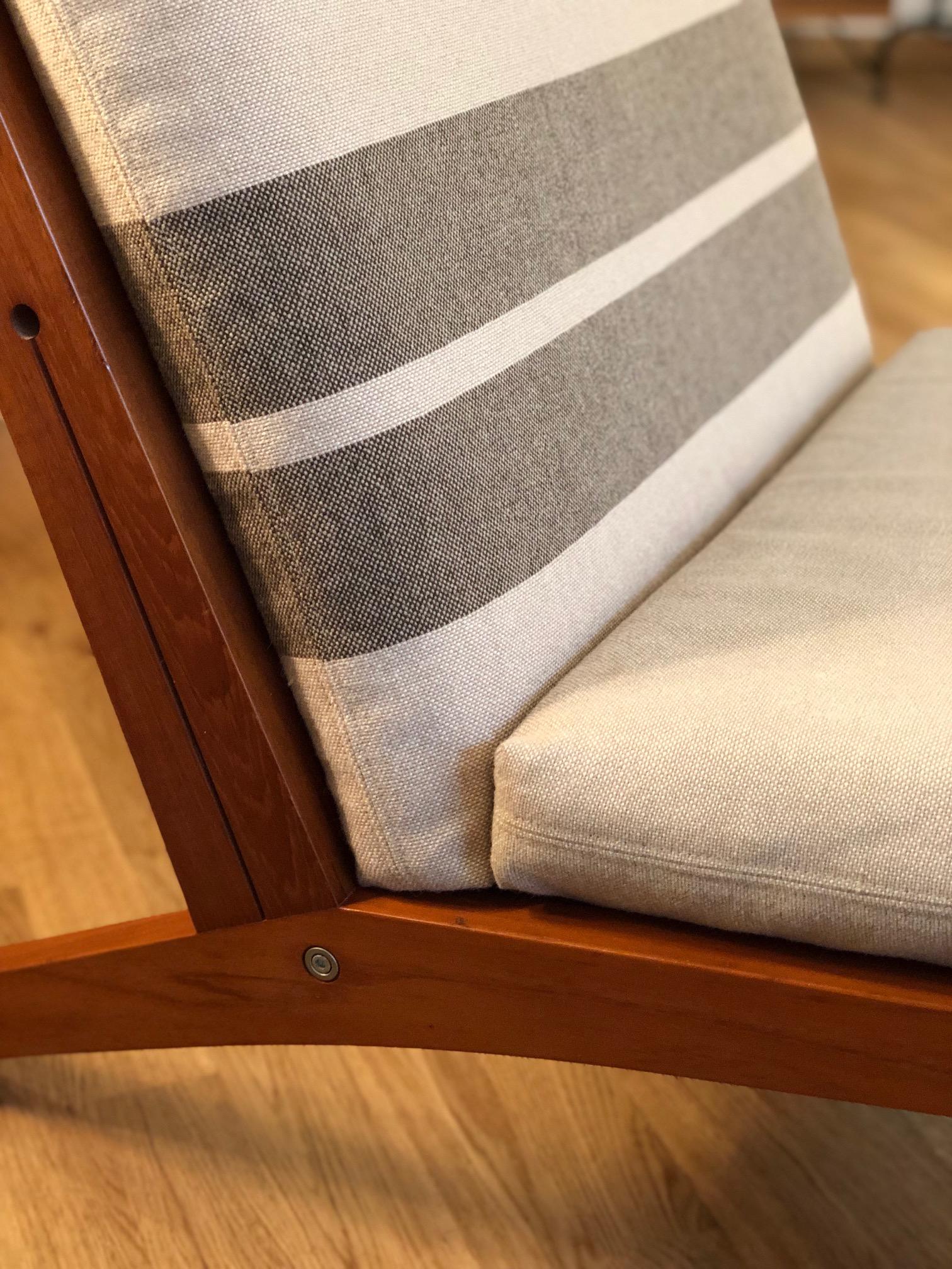 Easy Chairs Hans Wegner Teak Model GE370 for GETAMA In Good Condition In Berne, CH