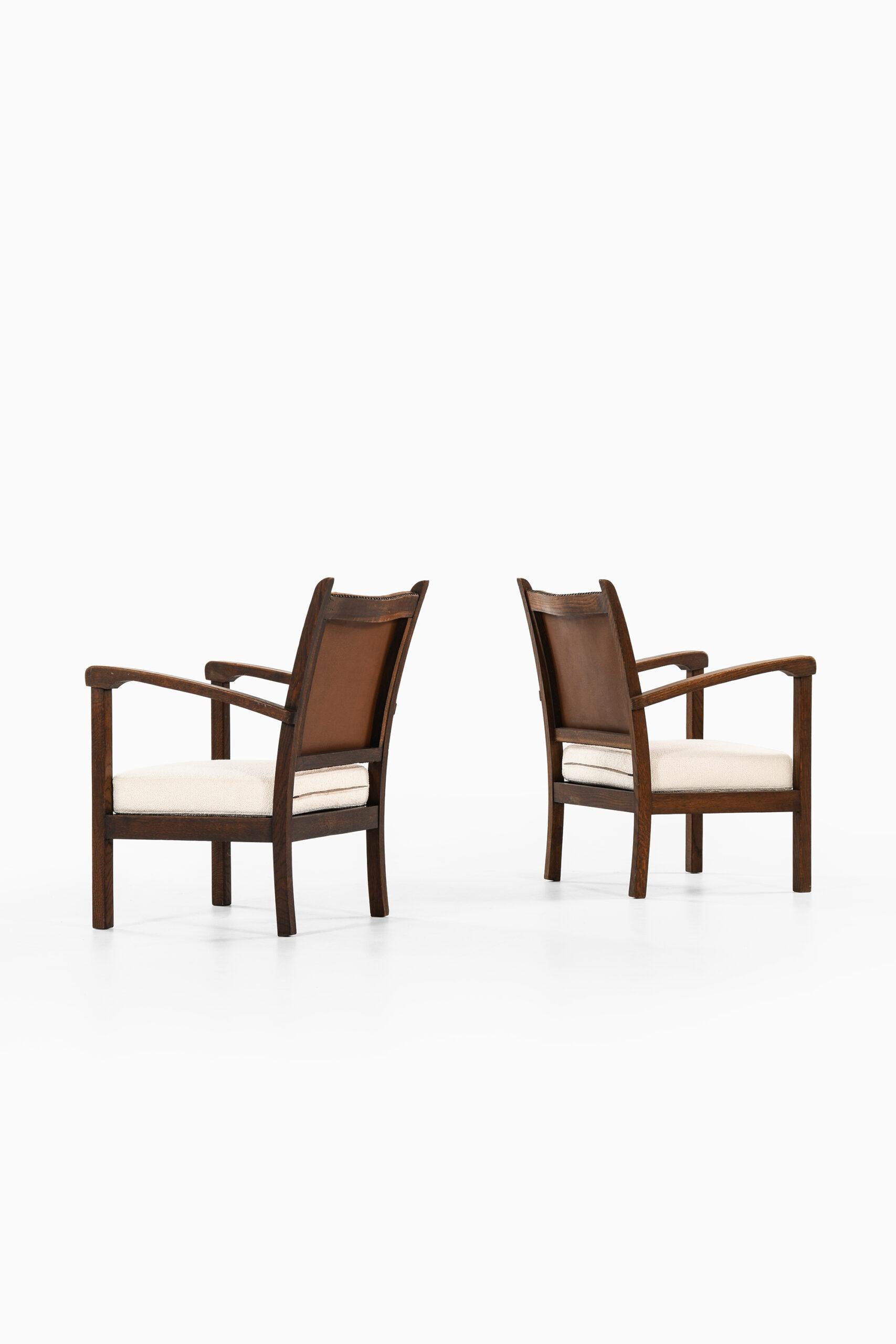 Easy Chairs, hergestellt in Schweden (Leder) im Angebot