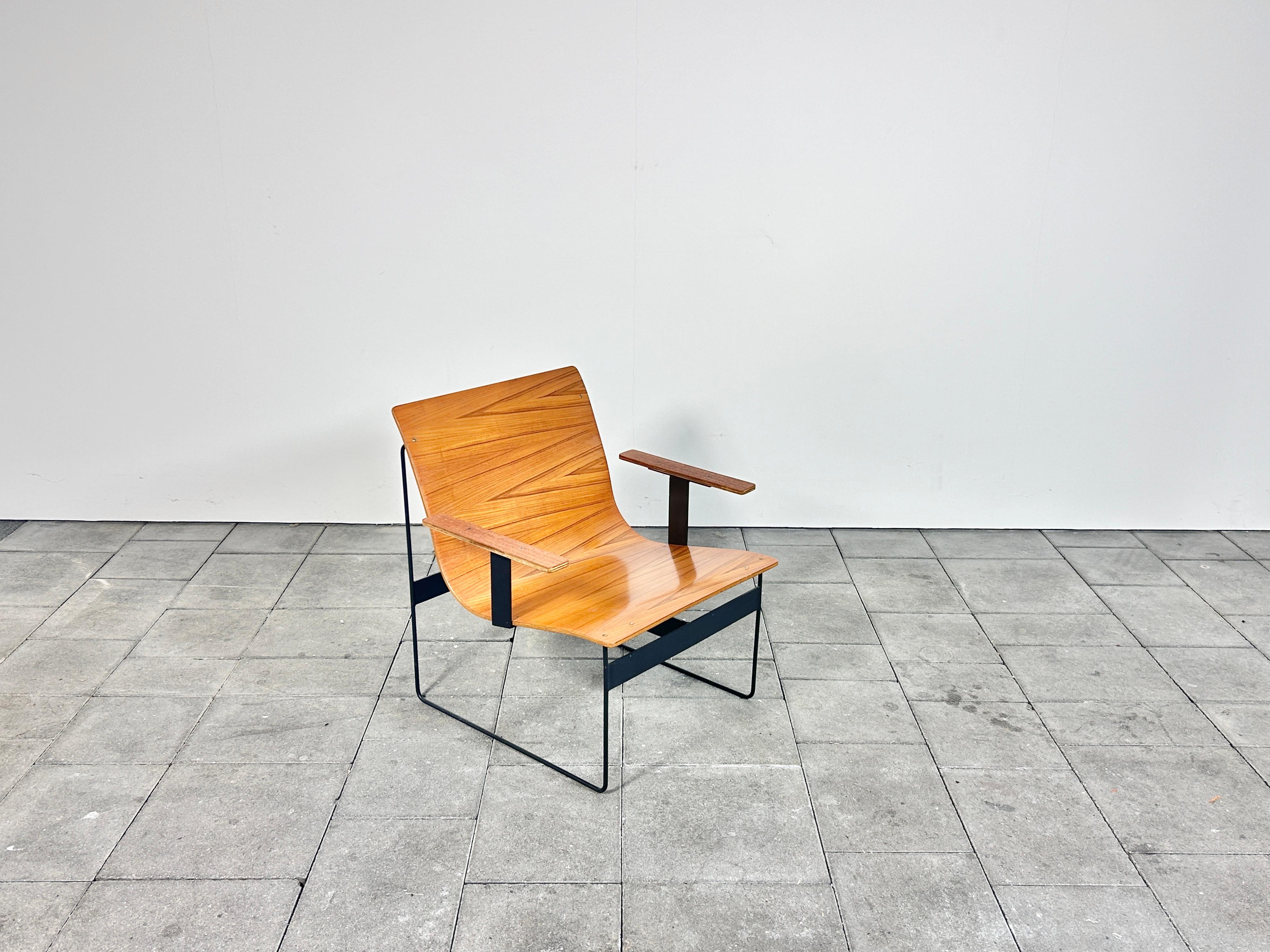 Mid-Century Modern Easy Lounge chair design Gunter Renkel for Twen Rego 1950ies For Sale