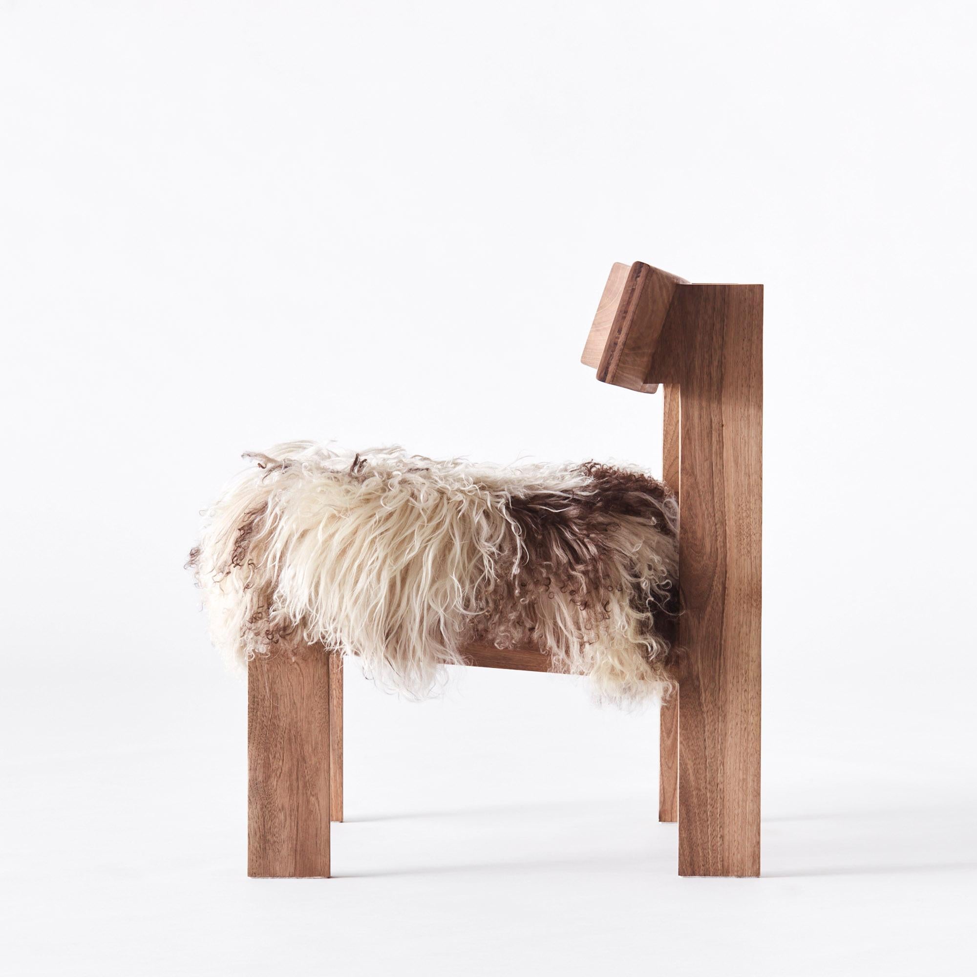 Mid-Century Modern Easy Sheepskin Chair For Sale