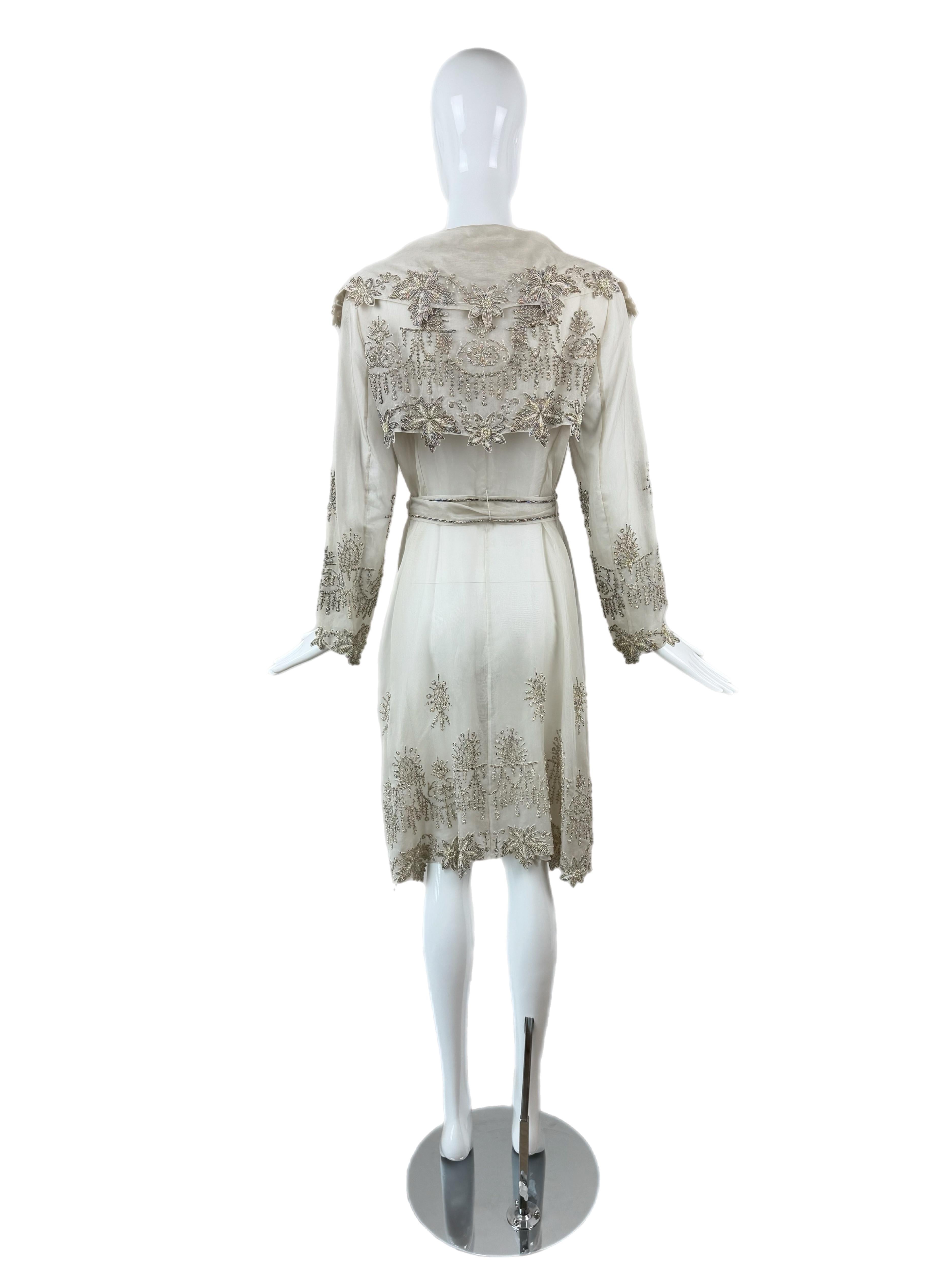 EAVIS & BROWN Veste de soirée couture vintage en soie grise fortement perlée en vente 1