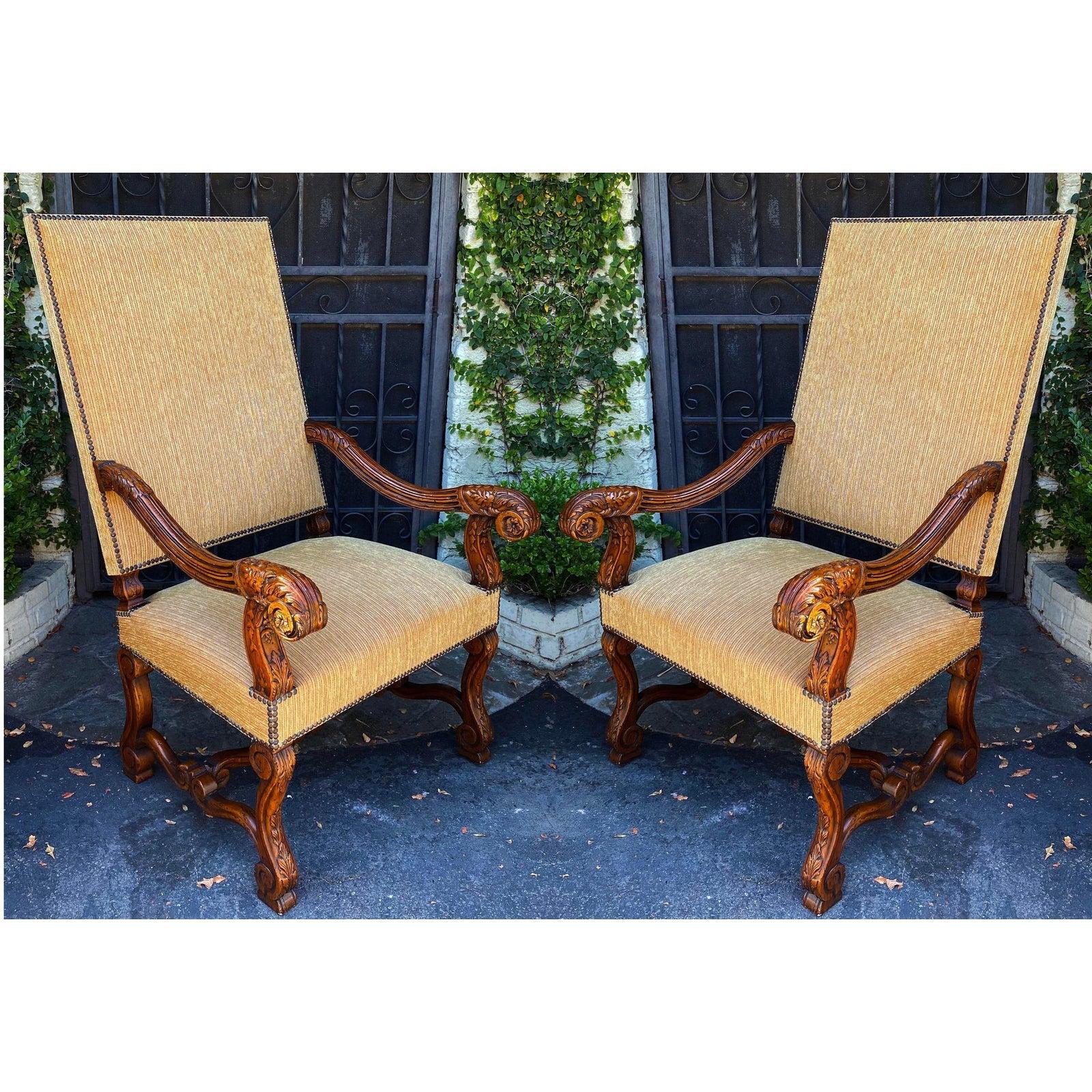 Ebanista Spanish Colonial Carved Walnut Throne Chairs, a Pair In Good Condition In LOS ANGELES, CA