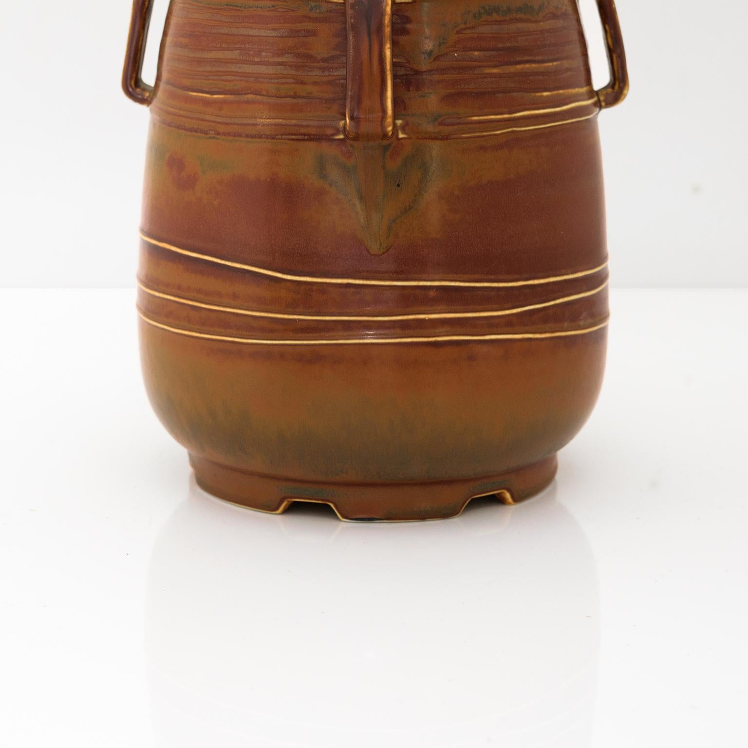 Clay Ebbe Sadolin Scandinavian Modern Vase, Bing & Gröndahl, Denmark, C. 1940s For Sale