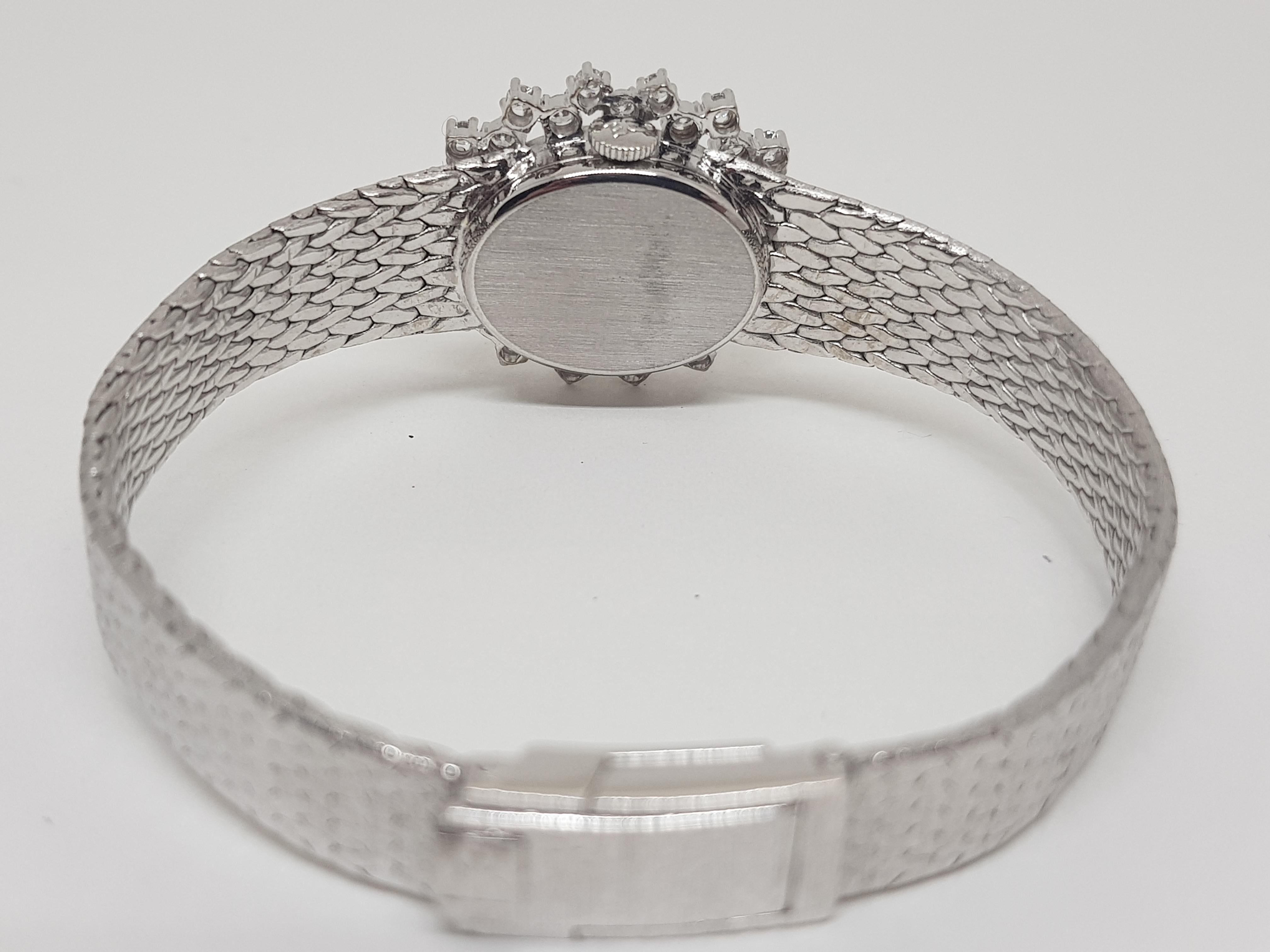 Ebel 18 Karat White Gold Diamond Vintage Ladies Watch In Excellent Condition For Sale In Antwerp, BE