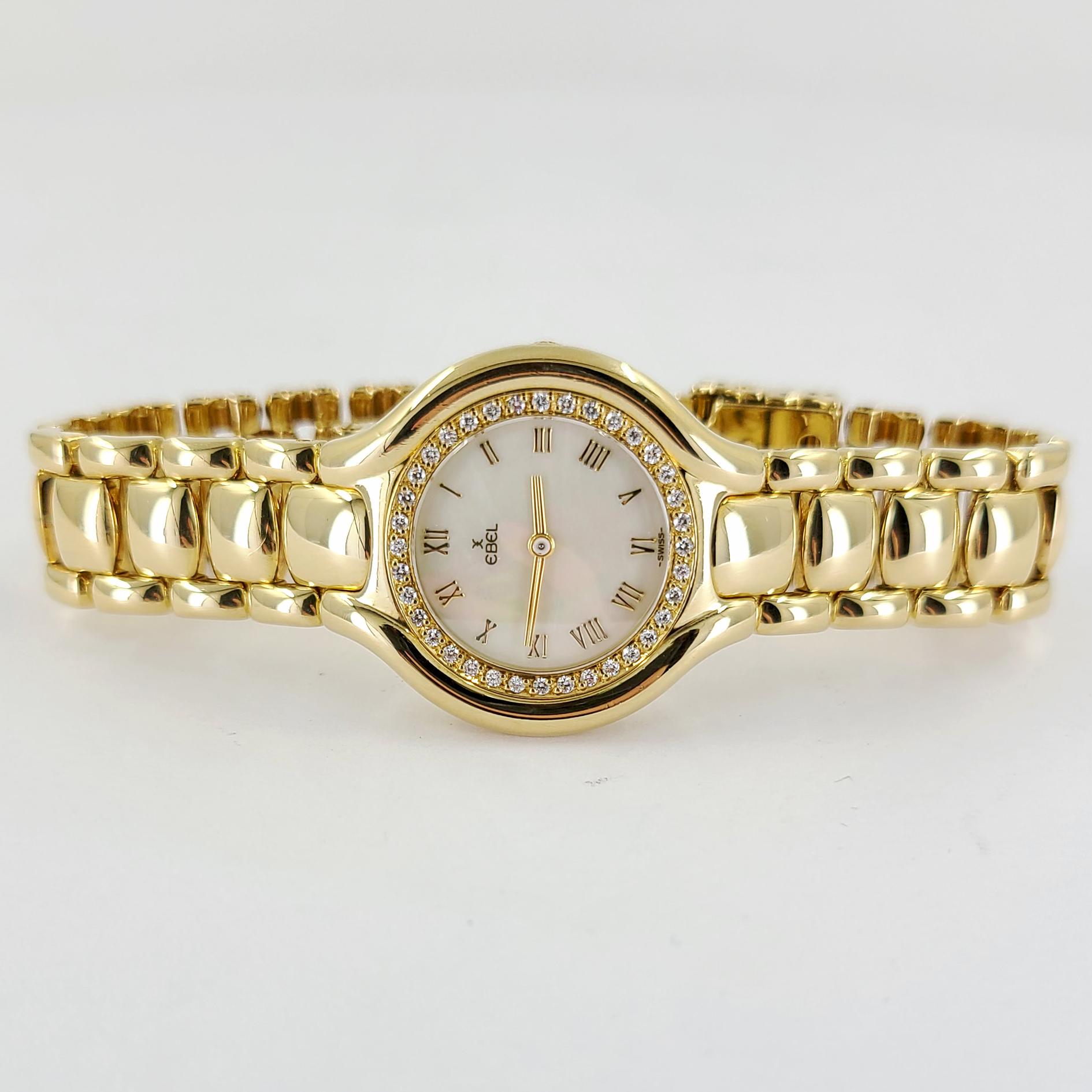 Ebel 18 Karat Gelbgold Damen-Güruga-Armbanduhr, Diamanten und Perlmutt im Zustand „Gut“ in Coral Gables, FL