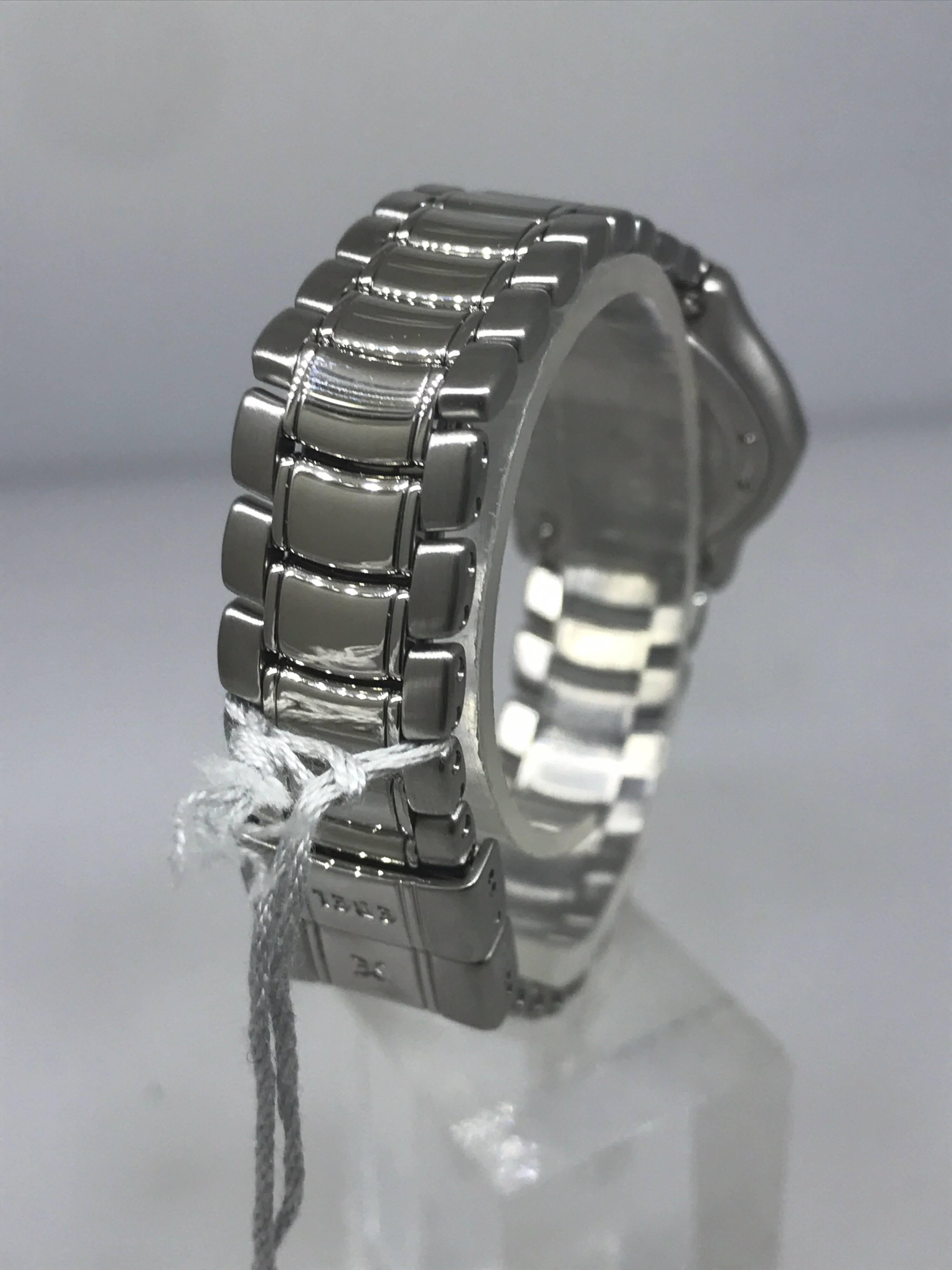 Ebel 1911 Stainless Steel Silver Diamond Dial Ladies Bracelet Watch 9090211 For Sale 5
