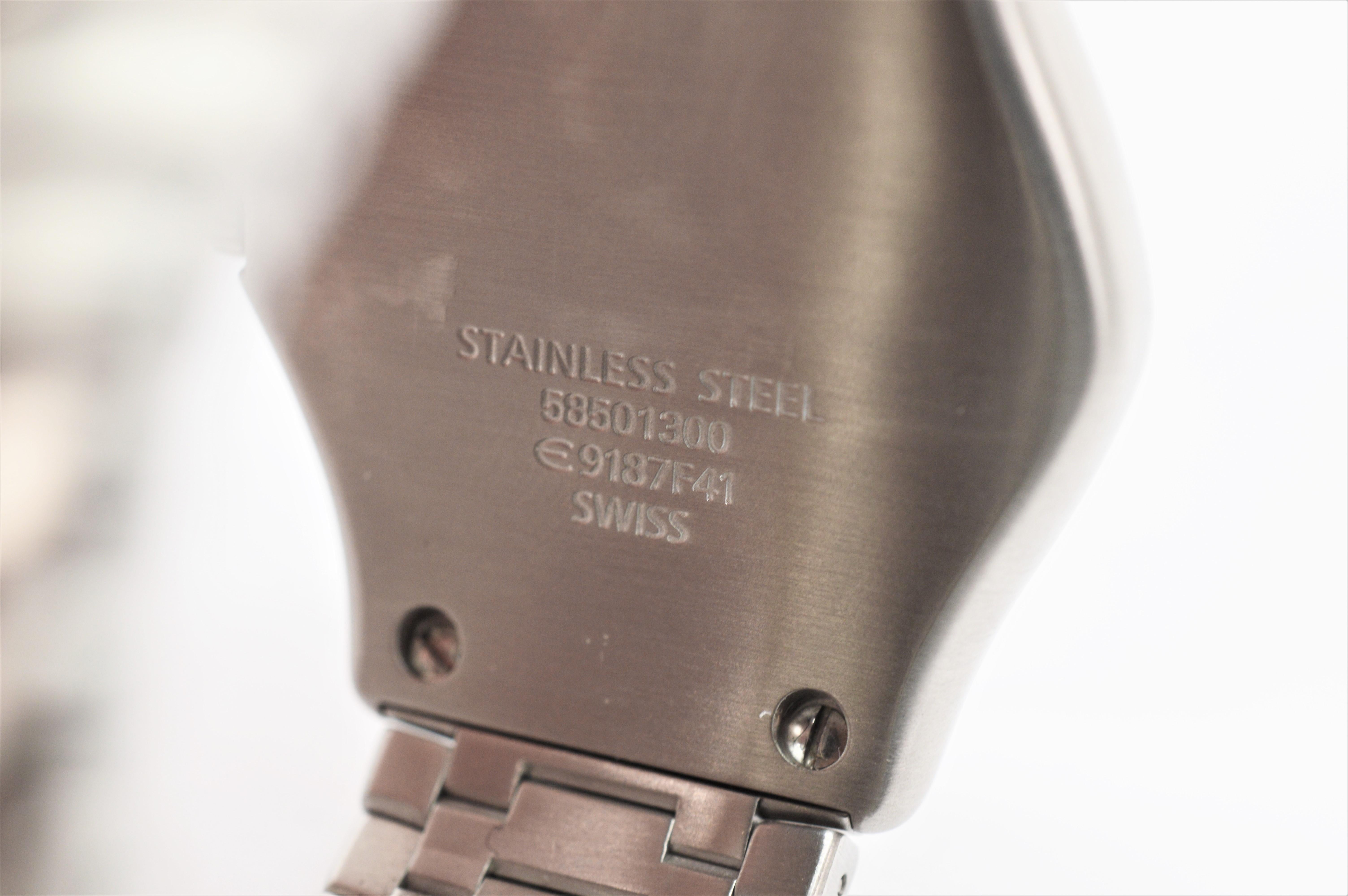 Ebel Montre-bracelet classique en acier inoxydable pour hommes, modèle E9187F41 en vente 3