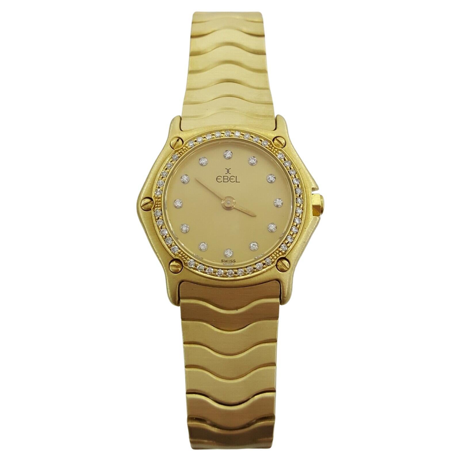 Contemporain Ebel Sport Wave Montre-bracelet pour femme en or jaune 18 carats avec quartz en vente