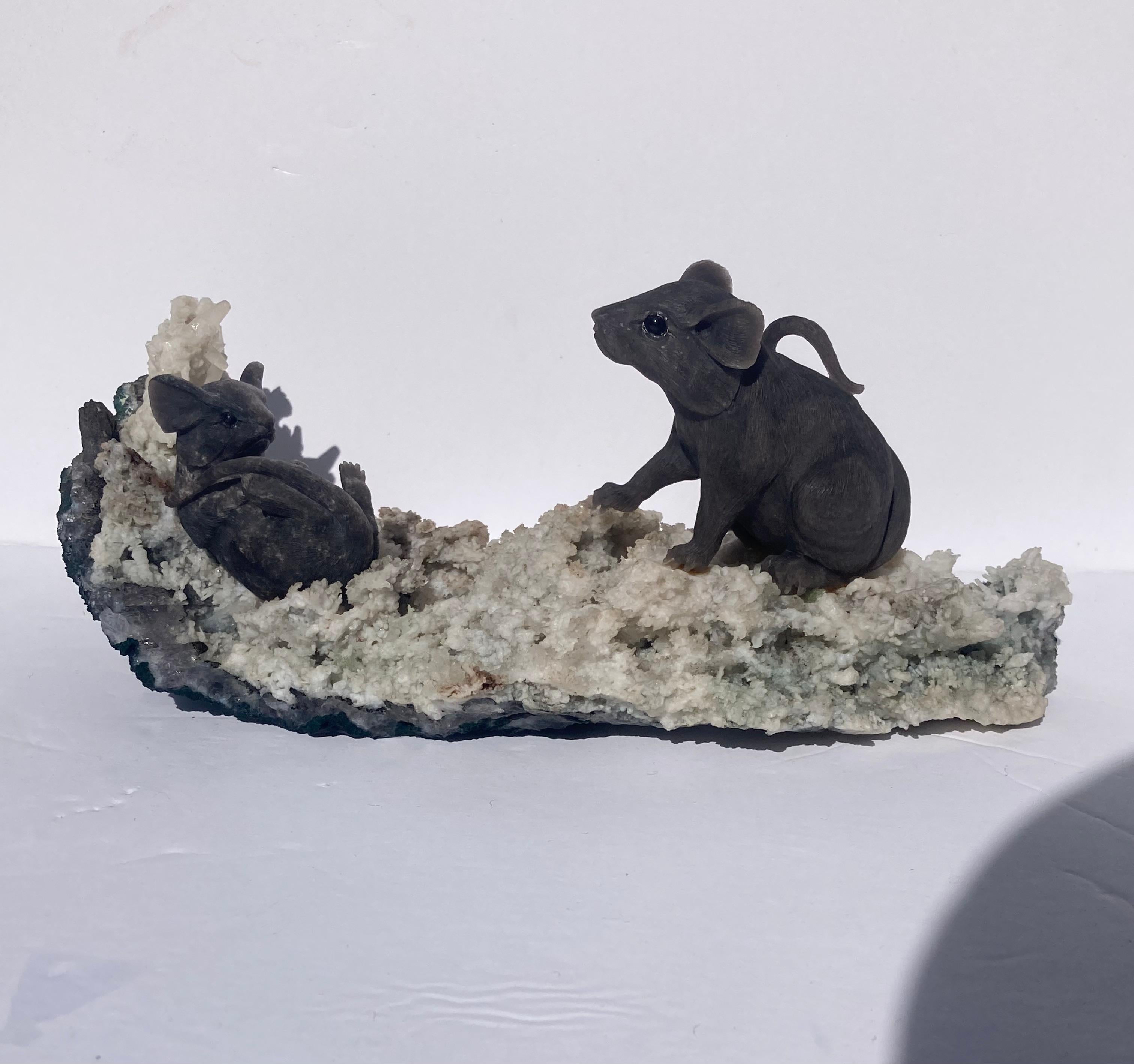 Eberhard Bank, Obsidian Sculpture / Carving of Mice on Calcite, Idar-Oberstein In Good Condition For Sale In Los Angeles, CA