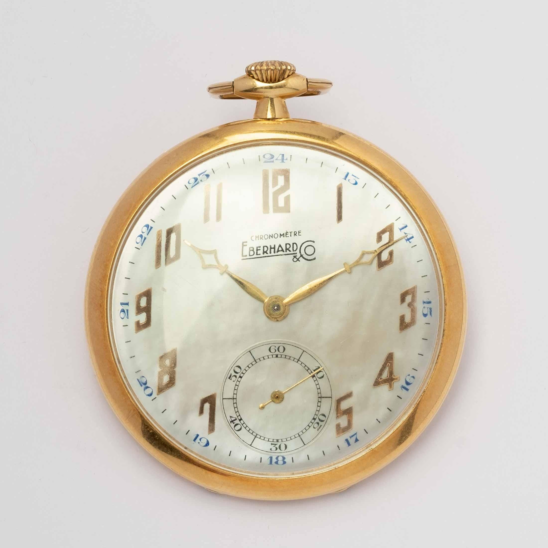Eberhard & Co. Pocket Watch in 18ct Gold with Rare Mother-of-Pearl Dial (Art déco) im Angebot