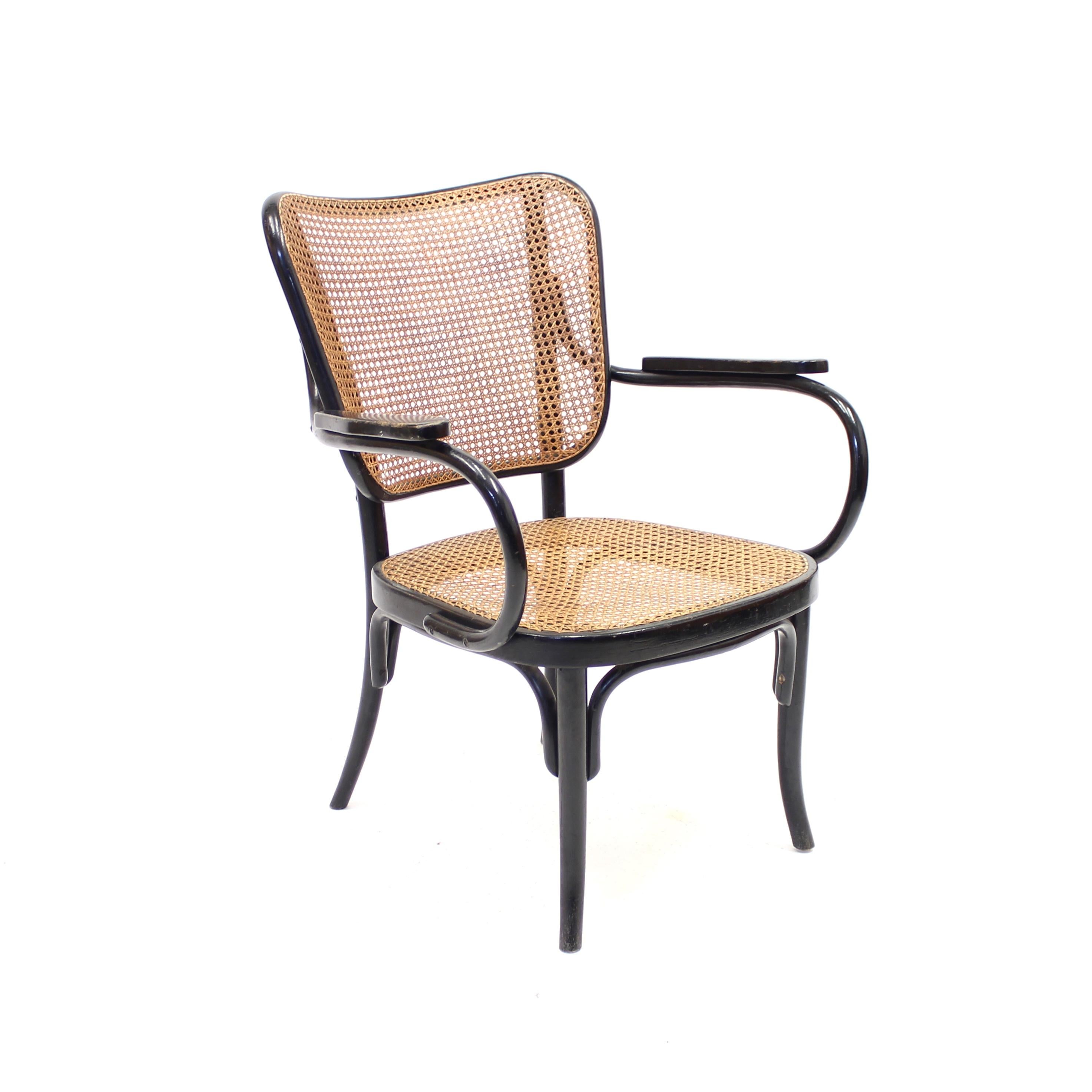 Rare armchair / lounge chair designed by Eberhard Krauss for Thonet in 1930 for the exhibition 