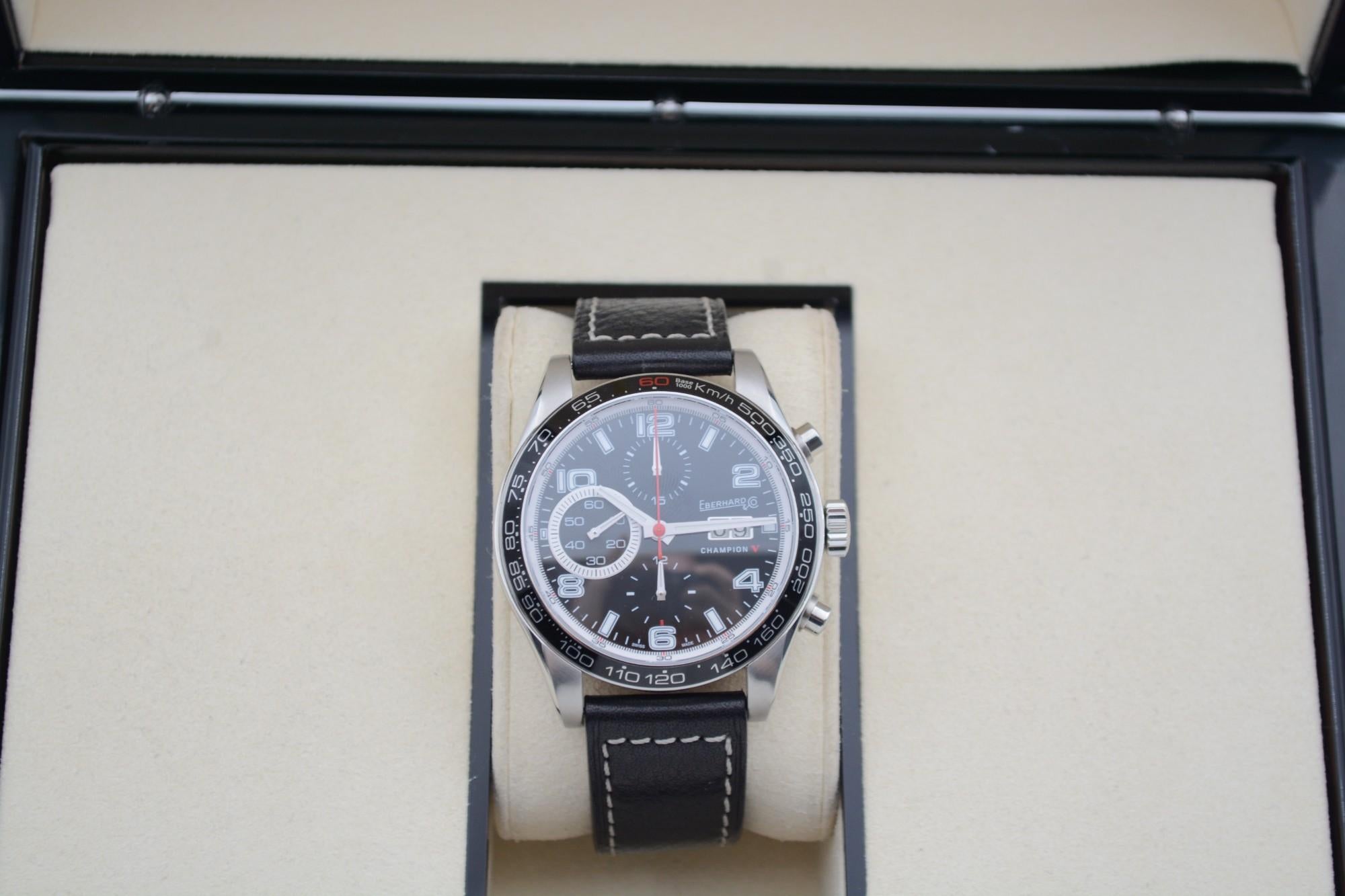 Eberhard&Co Champion V Chrono Gran Data 43mm Schwarzes Zifferblatt Lederarmband Ref: 31064 im Angebot 11