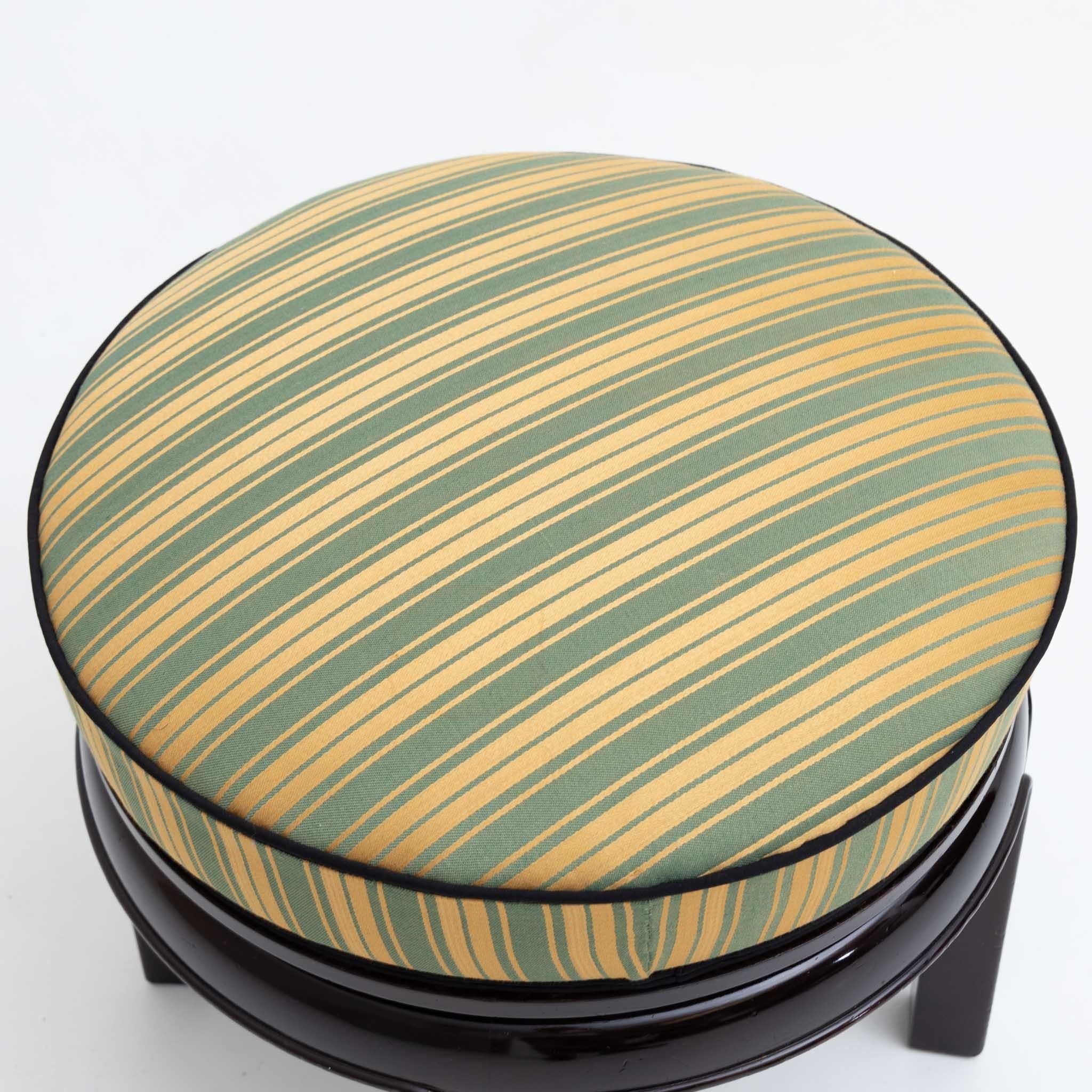 Ebonised Art Deco Stool, 1920s In Good Condition For Sale In Greding, DE