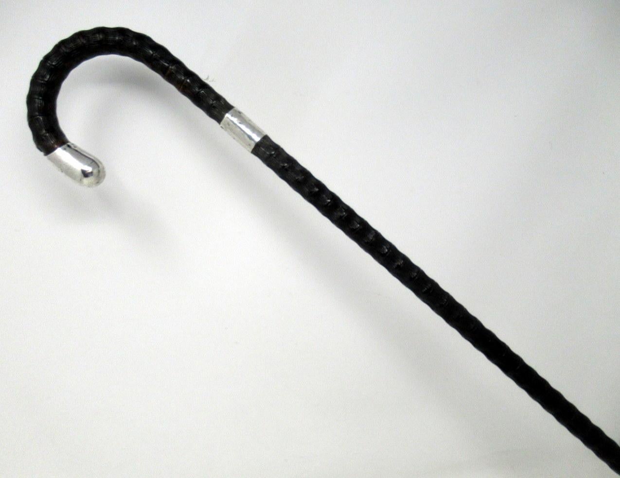 Embossed Ebonised Carved Wood Walking Stick Cane Crook Handle Sterling Silver Collar 1915