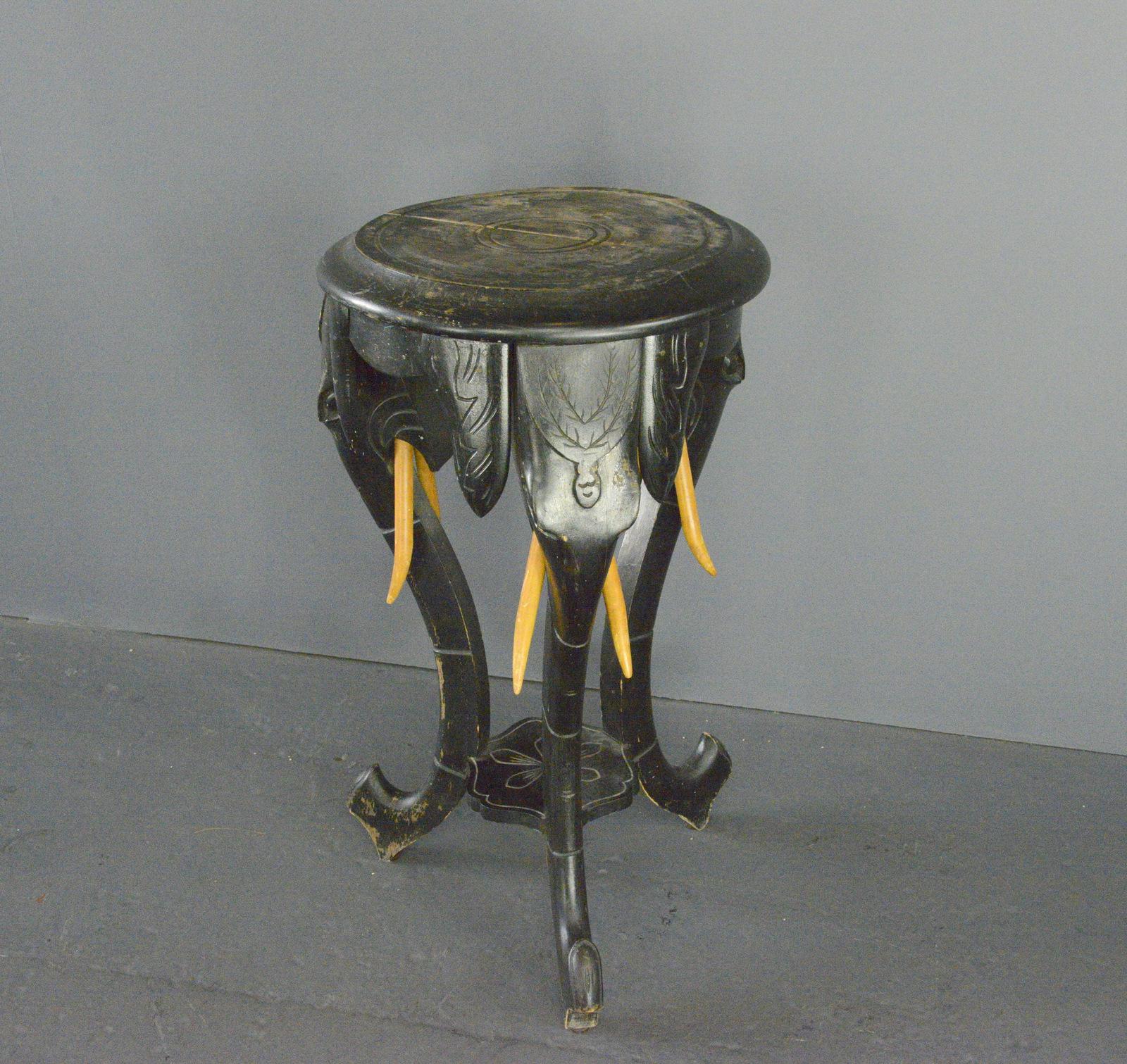 Early 20th Century Ebonised Elephant Plant Stand Circa 1910 For Sale