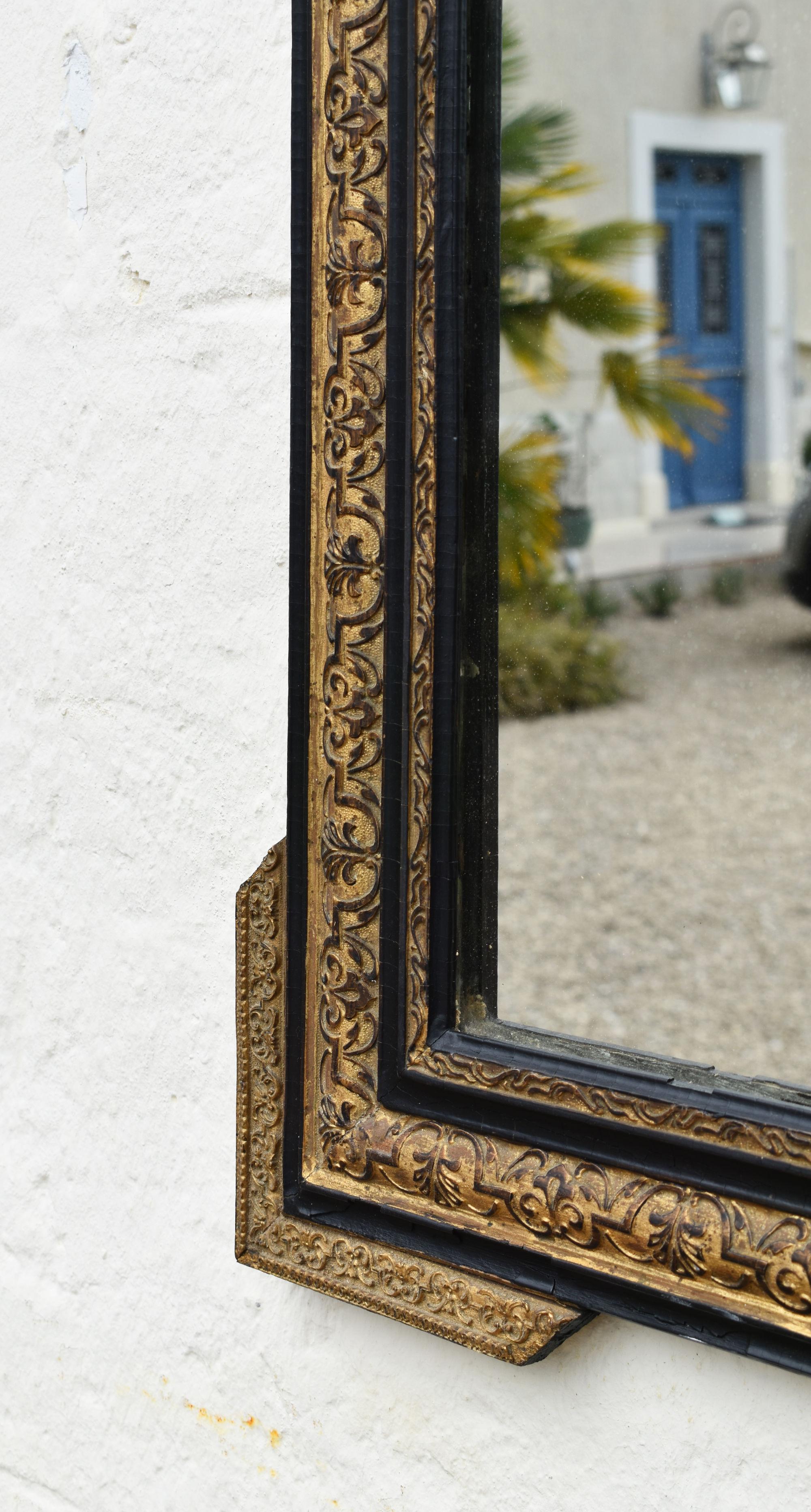 Specchio ebanizzato e in legno dorato Napoleone III Secondo Impero in vendita 6