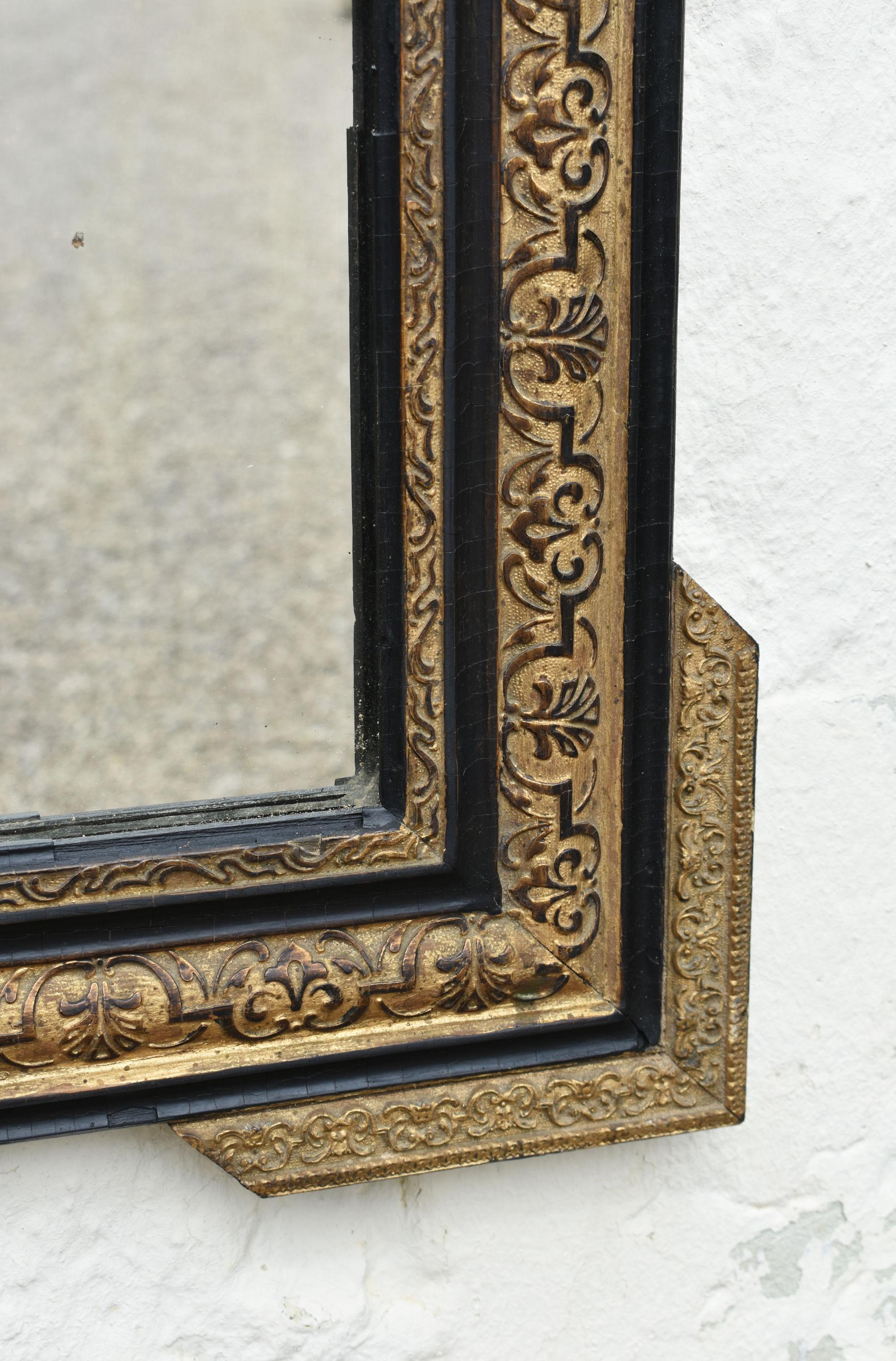 Specchio ebanizzato e in legno dorato Napoleone III Secondo Impero in vendita 8