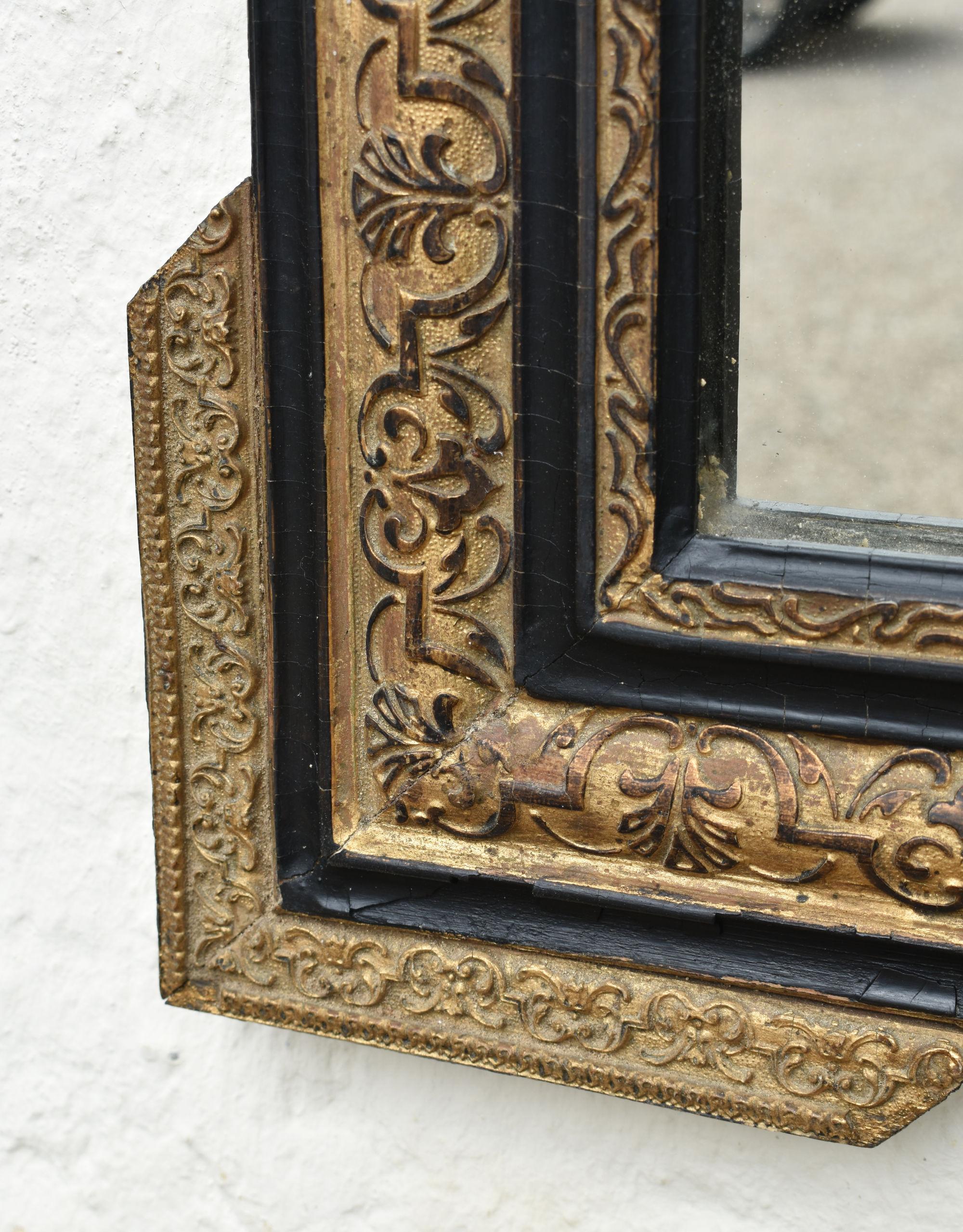 Specchio ebanizzato e in legno dorato Napoleone III Secondo Impero in vendita 9