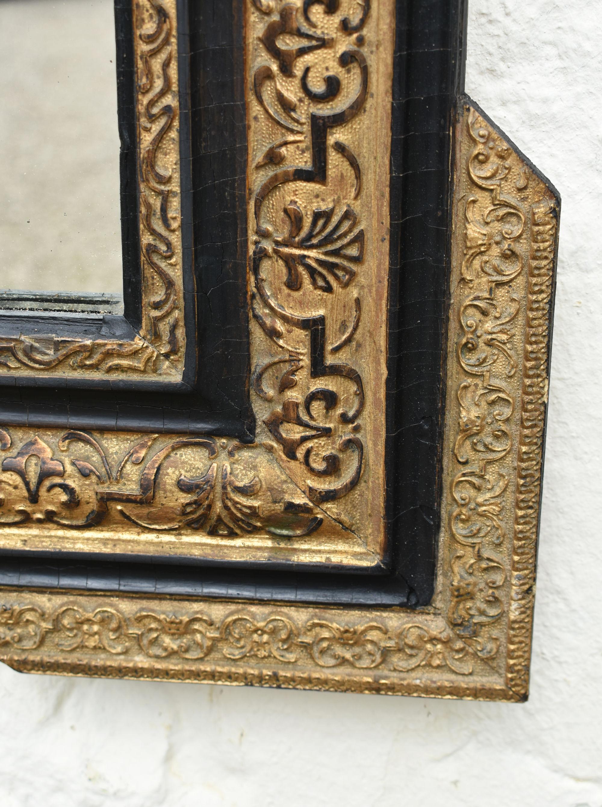 Specchio ebanizzato e in legno dorato Napoleone III Secondo Impero in vendita 11