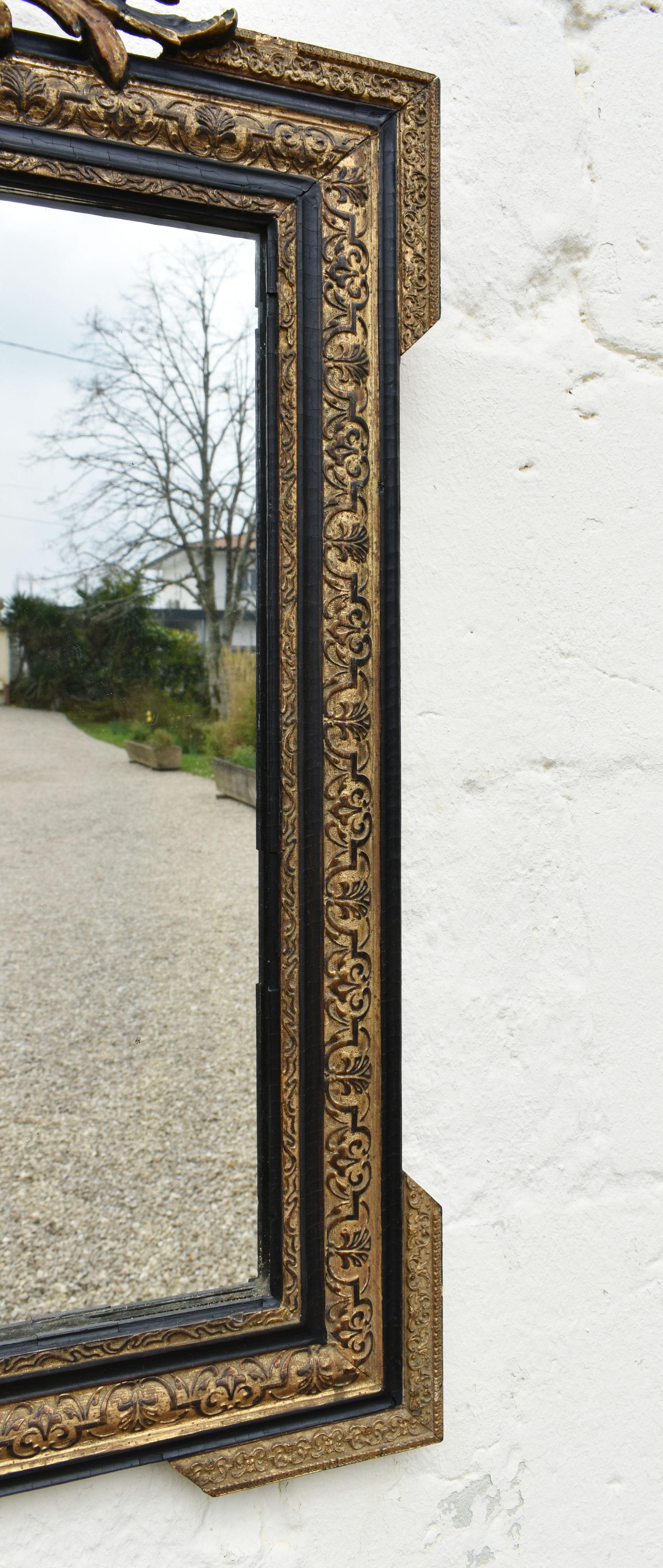 Specchio ebanizzato e in legno dorato Napoleone III Secondo Impero in vendita 4