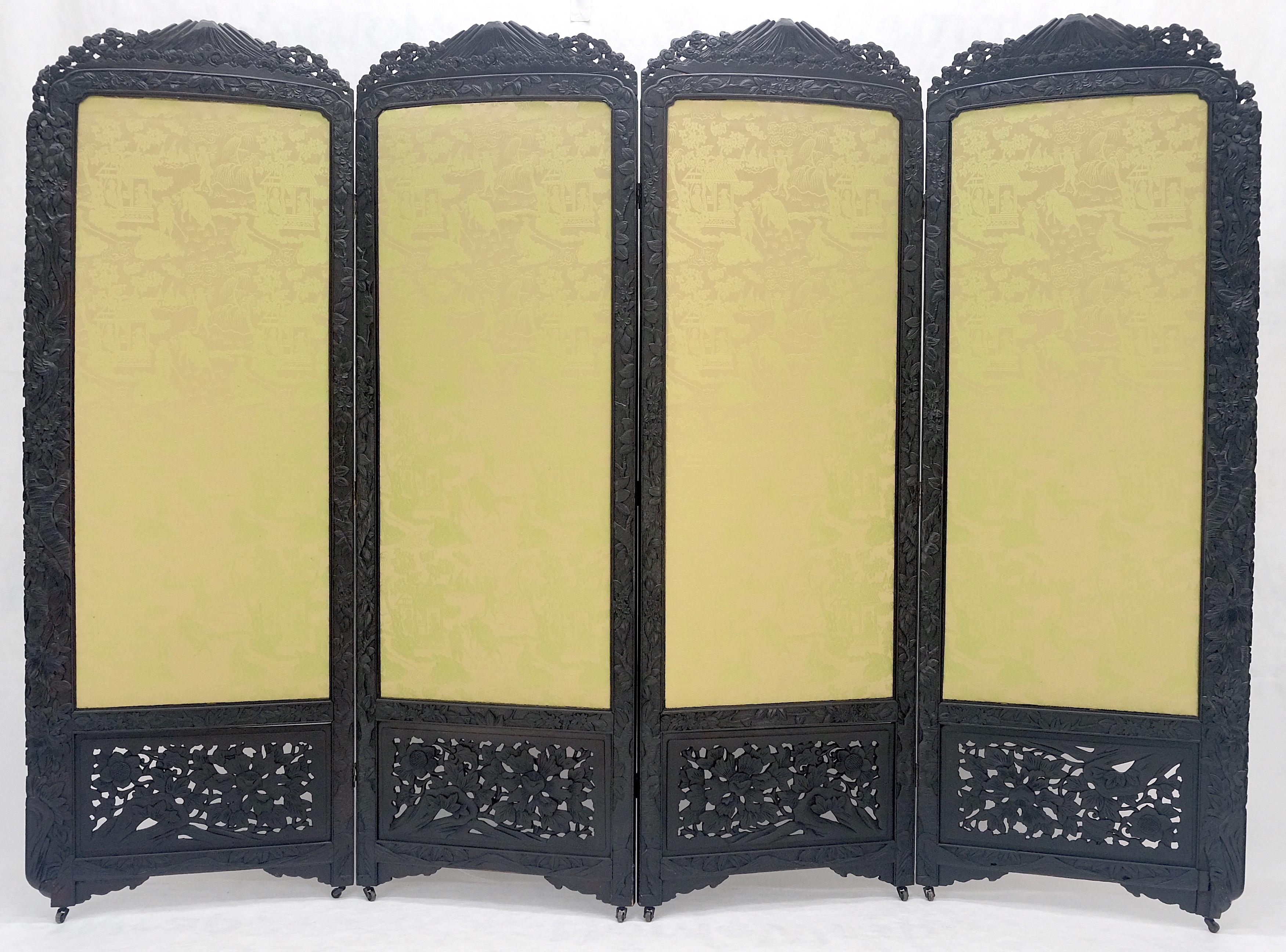 Japonais Teck ébonisé et soie finement sculptée japonaise asiatique 4 panneaux séparateur de pièce NICE en vente