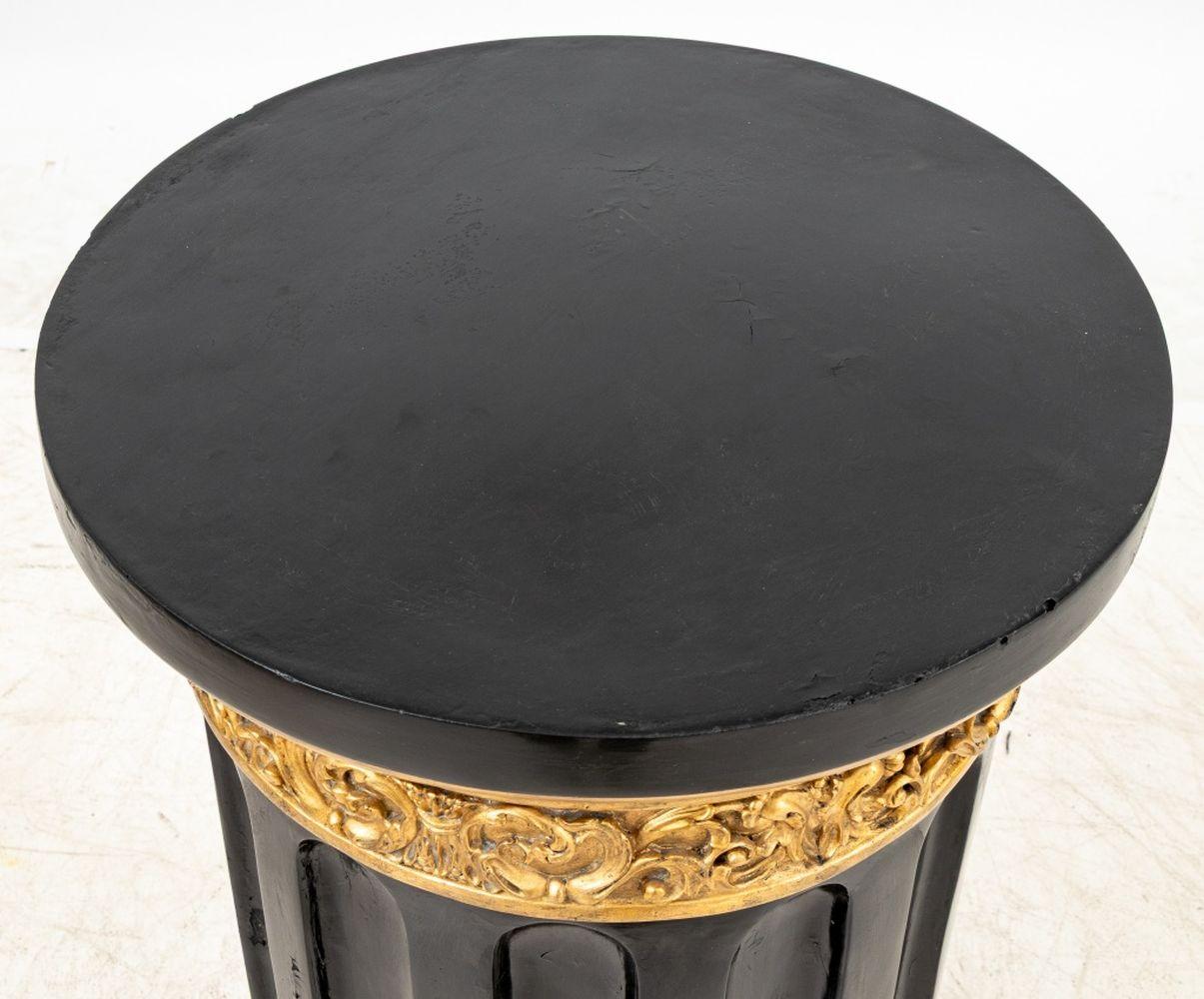 Ebonized and Gilded Carved Wood Column Pedestal For Sale 3