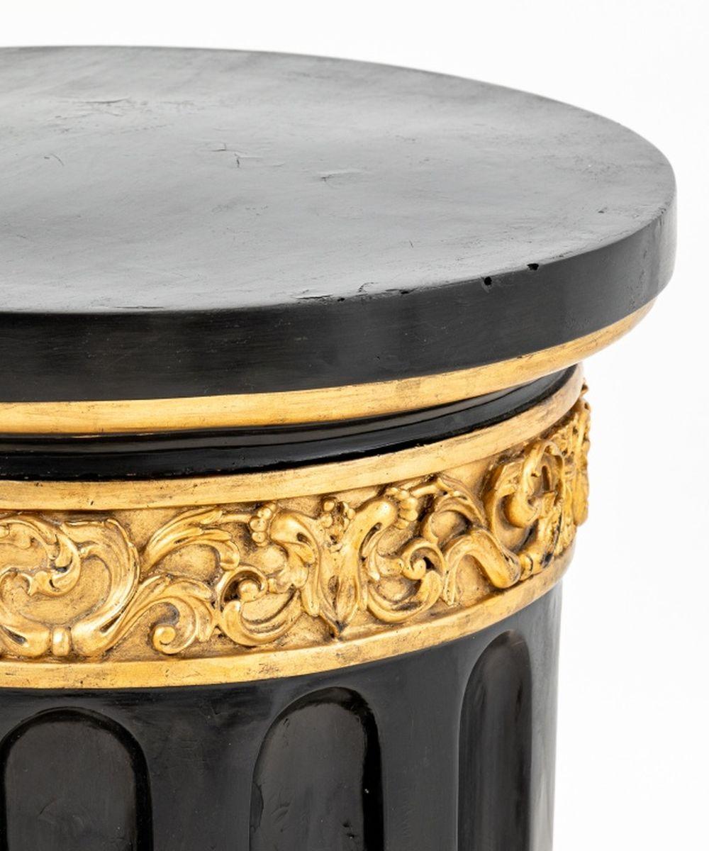 Ebonized and Gilded Carved Wood Column Pedestal For Sale 4