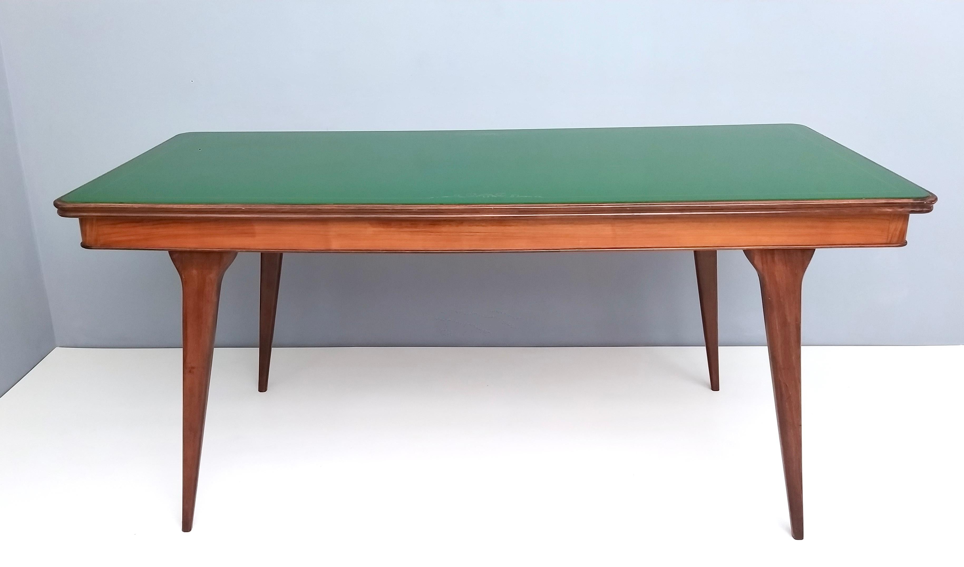 Vintage Ebonized Beech and Walnut Dining Table with a Green Glass Top, Italy In Good Condition In Bresso, Lombardy