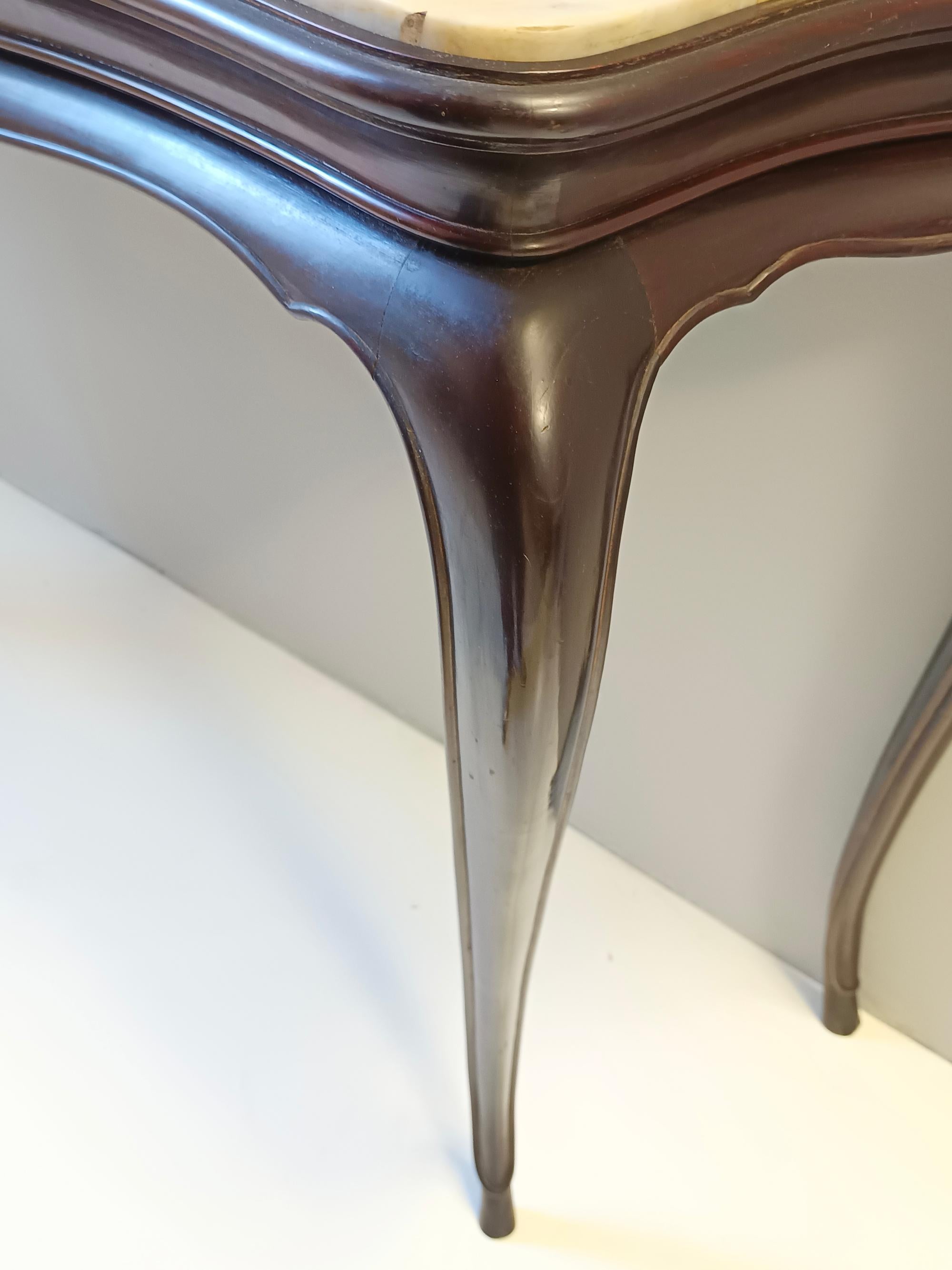 Consola de Haya Ebonizada con Tapa de Mármol de Siena Marfil de Osvaldo Borsani, Italia en venta 5