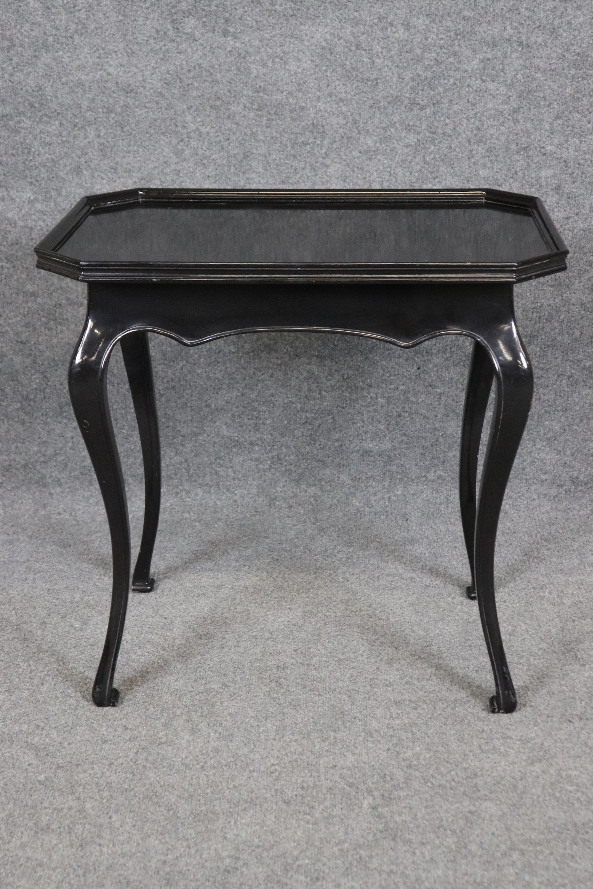 Mid-20th Century Ebonized Black Lacquer Georgian Style English End Tray Top Occasional Table For Sale