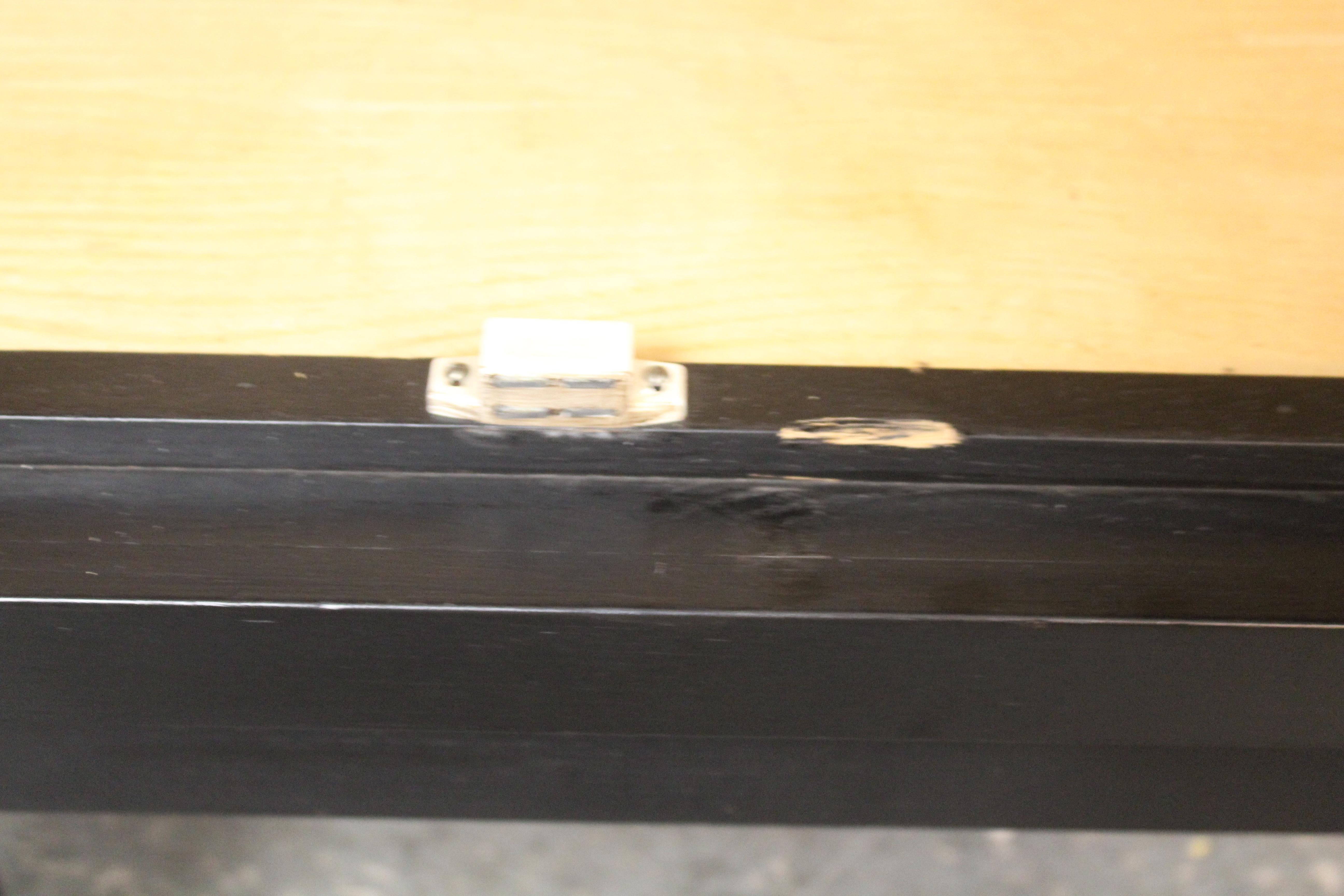 Brutalistischer Schrank aus Ebenholz von De Coene Frères aus Belgien im Angebot 4